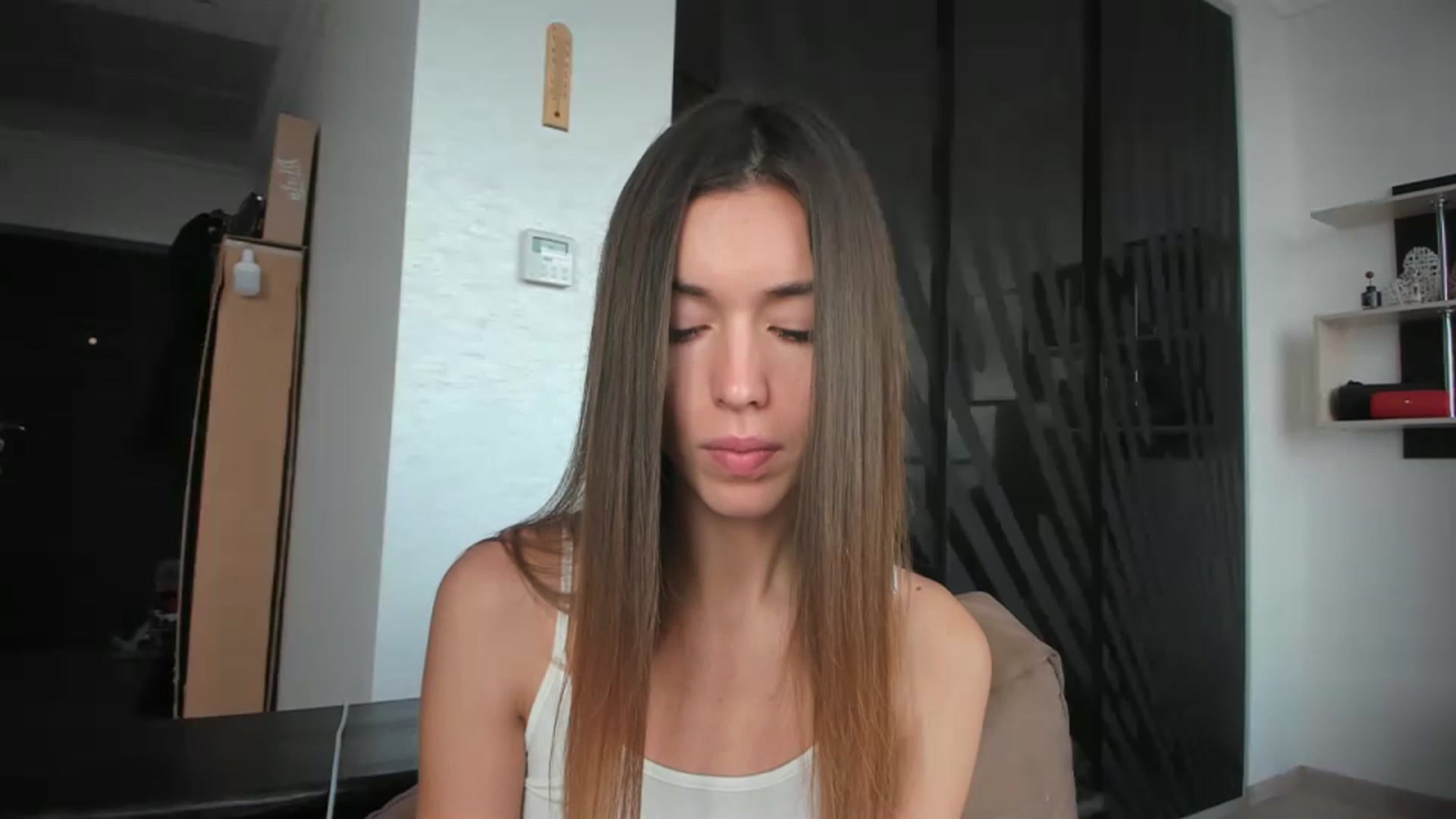 Gallery image thumbnail from Onekiss1's myfreecams stream on, 11/29/2023, 08:39 image 2 of 20