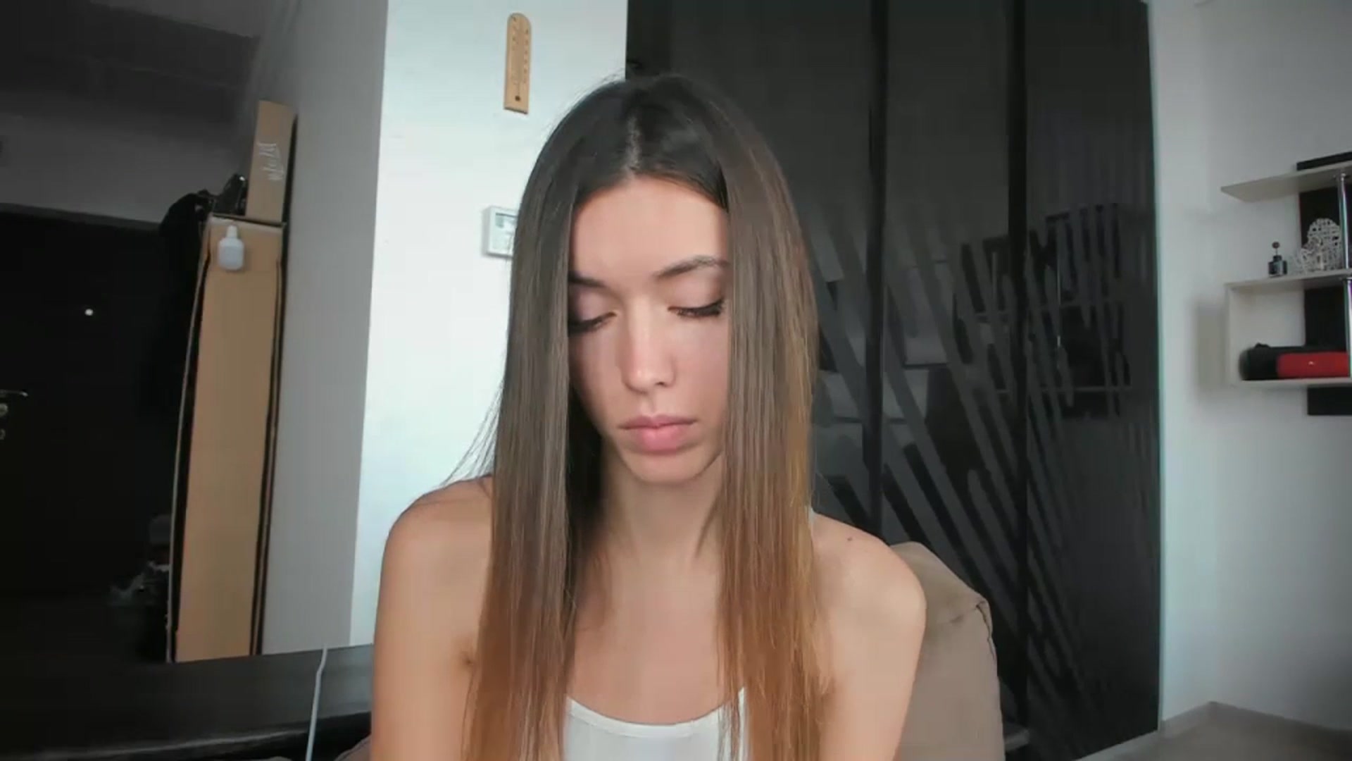 Gallery image thumbnail from Onekiss1's myfreecams stream on, 11/29/2023, 08:39 image 18 of 20
