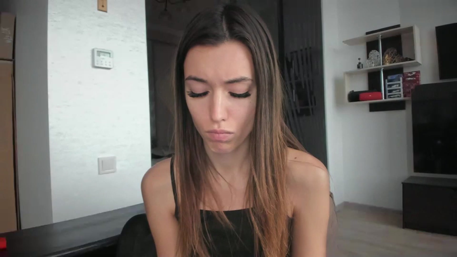 Gallery image thumbnail from Onekiss1's myfreecams stream on, 12/06/2023, 12:23 image 16 of 20
