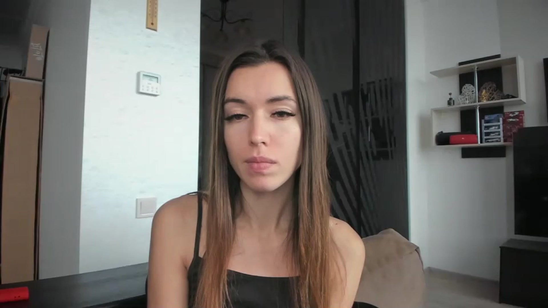 Gallery image thumbnail from Onekiss1's myfreecams stream on, 12/06/2023, 12:23 image 1 of 20