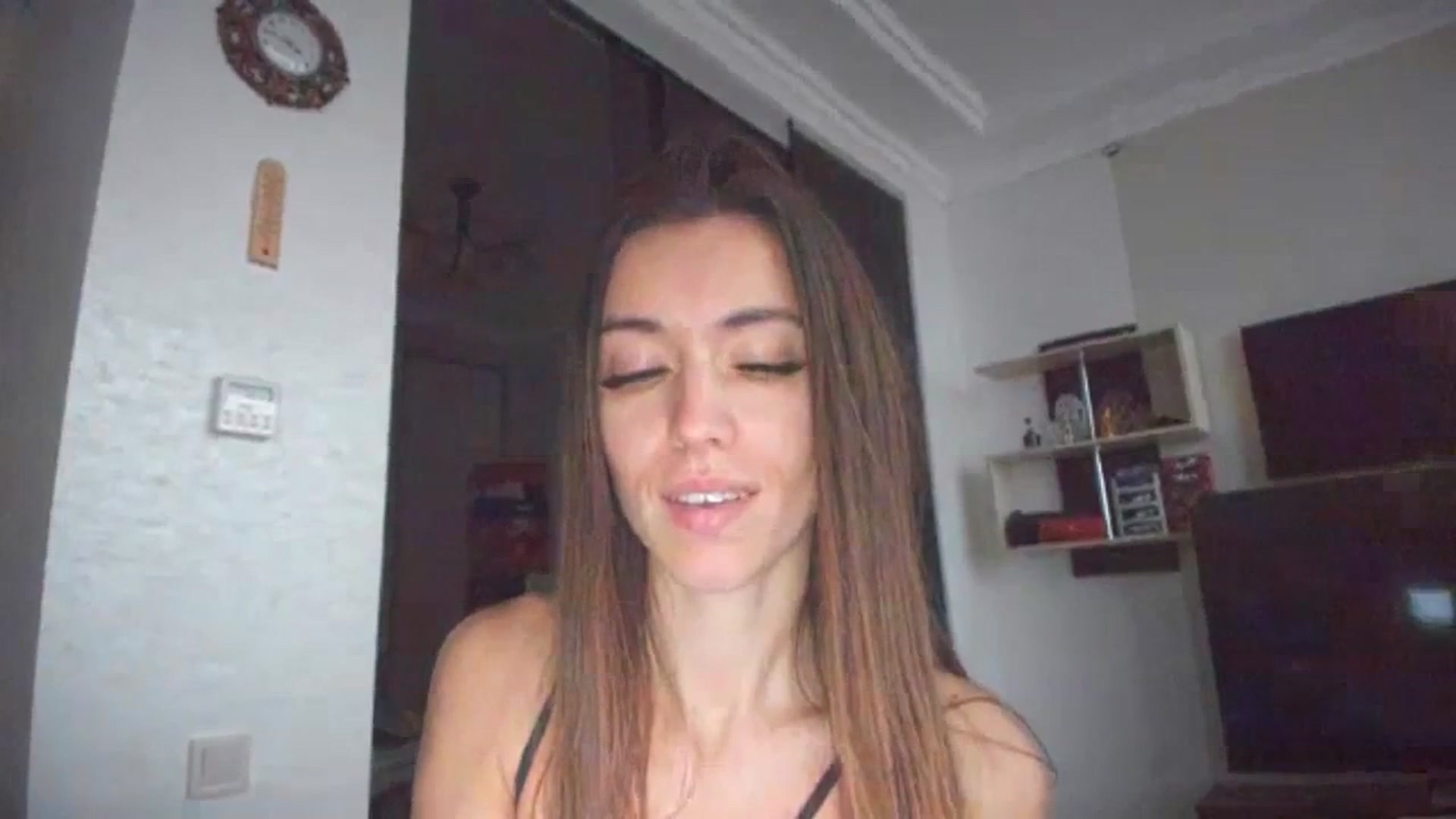 Gallery image thumbnail from Onekiss1's myfreecams stream on, 12/06/2023, 13:57 image 20 of 20