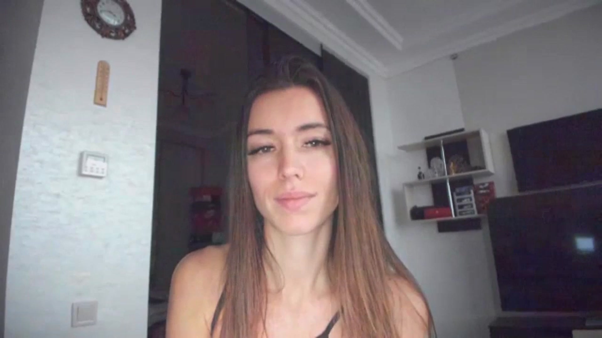 Gallery image thumbnail from Onekiss1's myfreecams stream on, 12/06/2023, 13:57 image 14 of 20