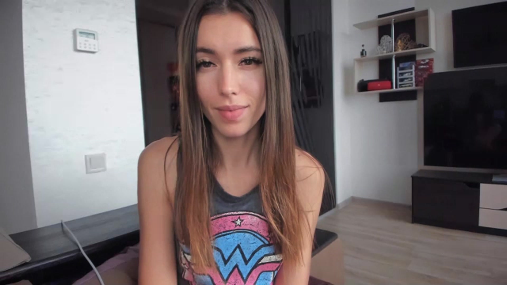 Gallery image thumbnail from Onekiss1's myfreecams stream on, 12/08/2023, 09:56 image 10 of 20
