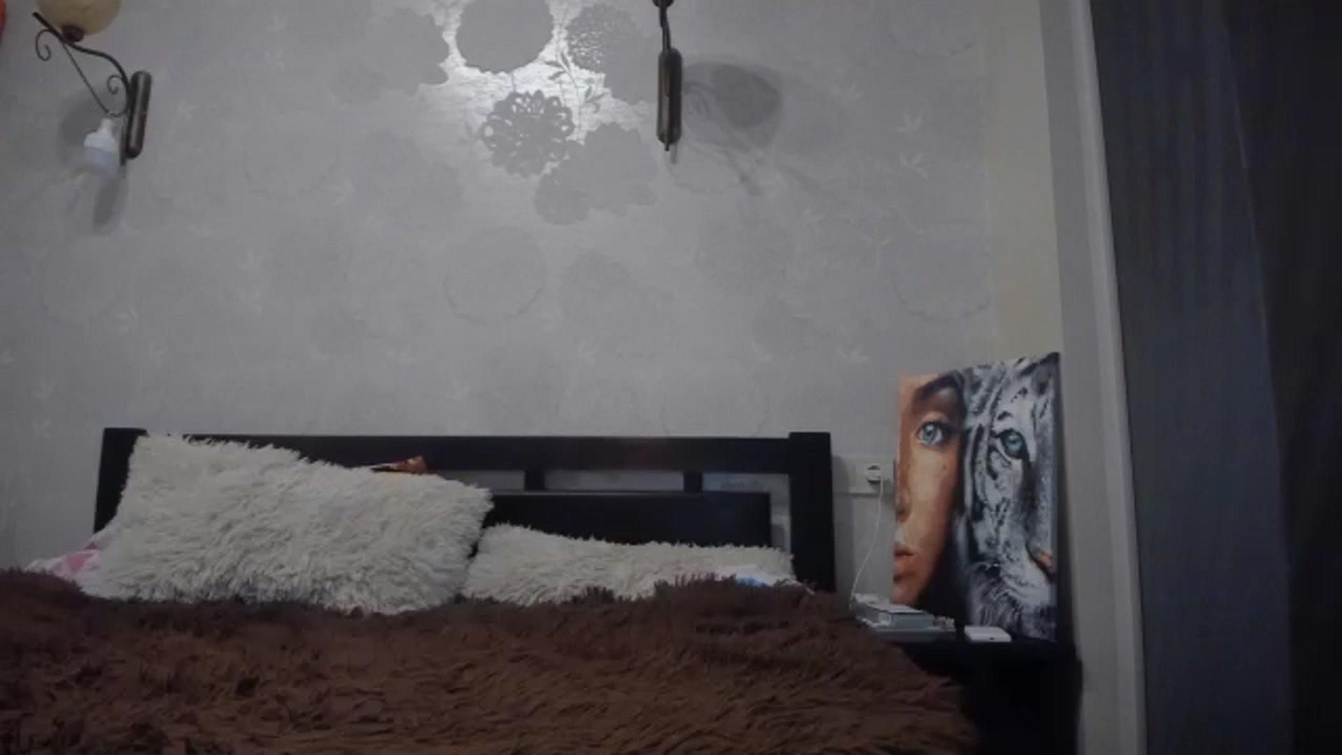 Gallery image thumbnail from Onekiss1's myfreecams stream on, 12/08/2023, 11:57 image 3 of 20