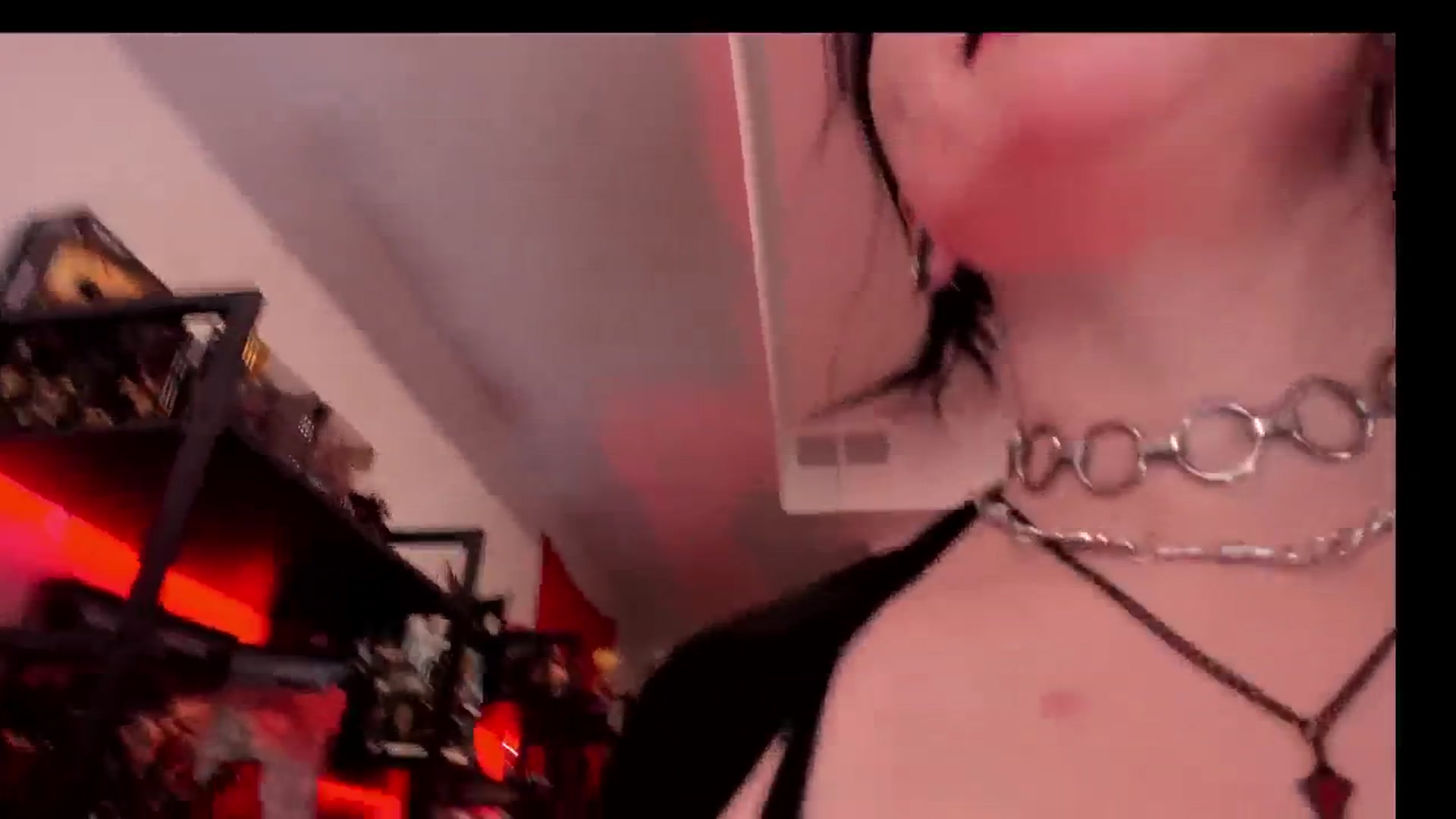 Gallery image thumbnail from Oneleeter's myfreecams stream on, 02/08/2026, 12:55 image 7 of 20
