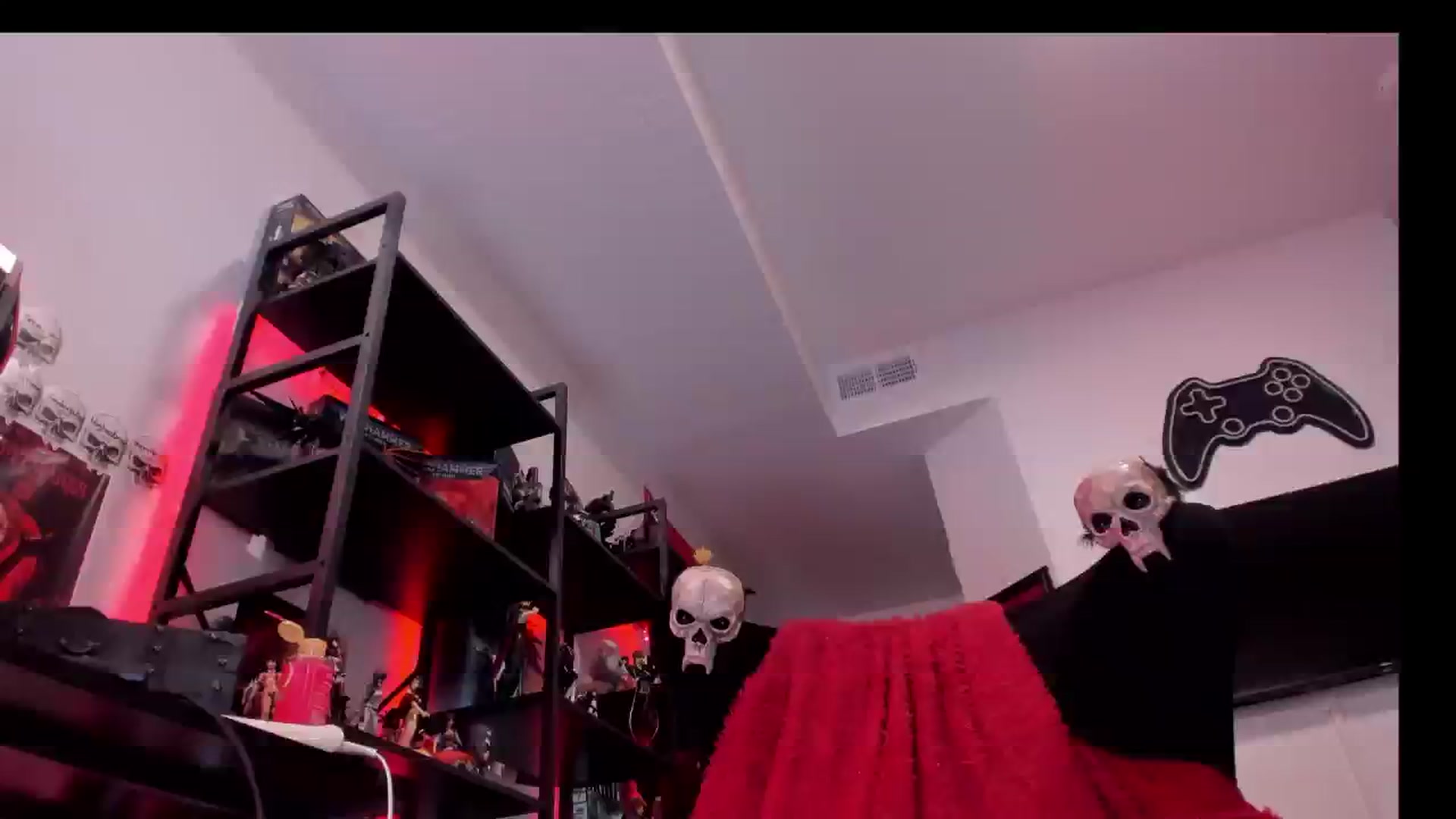 Gallery image thumbnail from Oneleeter's myfreecams stream on, 02/17/2026, 16:14 image 1 of 20