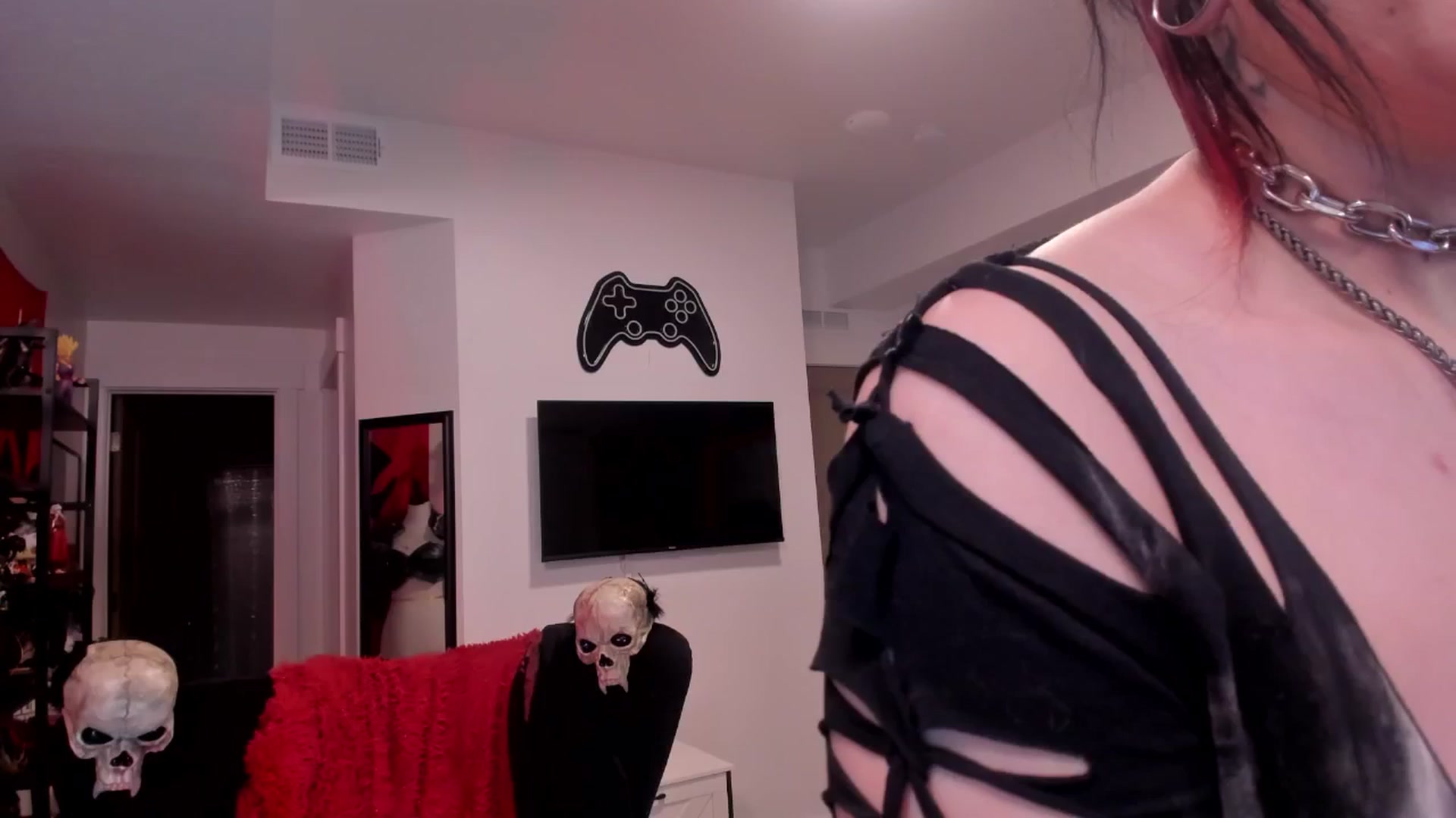 Gallery image thumbnail from Oneleeter's myfreecams stream on, 02/19/2026, 13:07 image 12 of 20