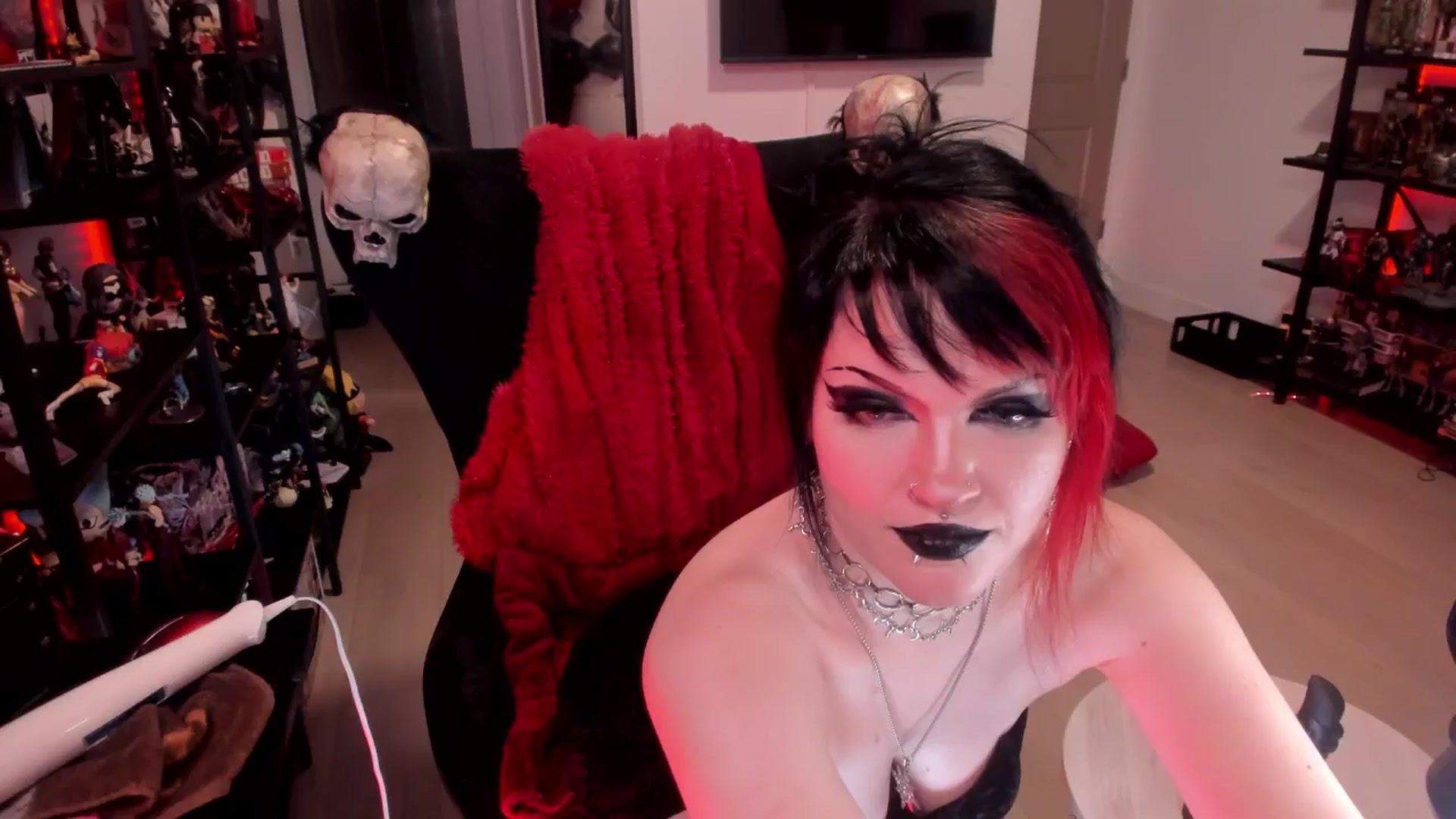 Gallery image thumbnail from Oneleeter's myfreecams stream on, 02/24/2026, 11:13 image 11 of 20
