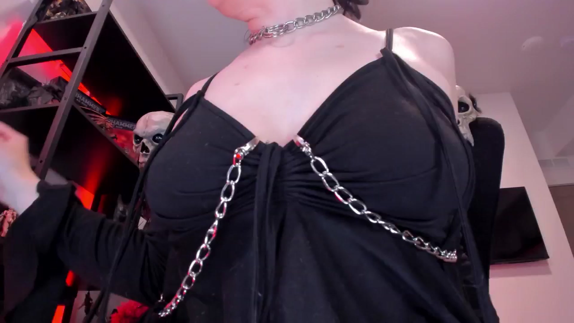 Gallery image thumbnail from Oneleeter's myfreecams stream on, 03/06/2026, 09:19 image 15 of 20