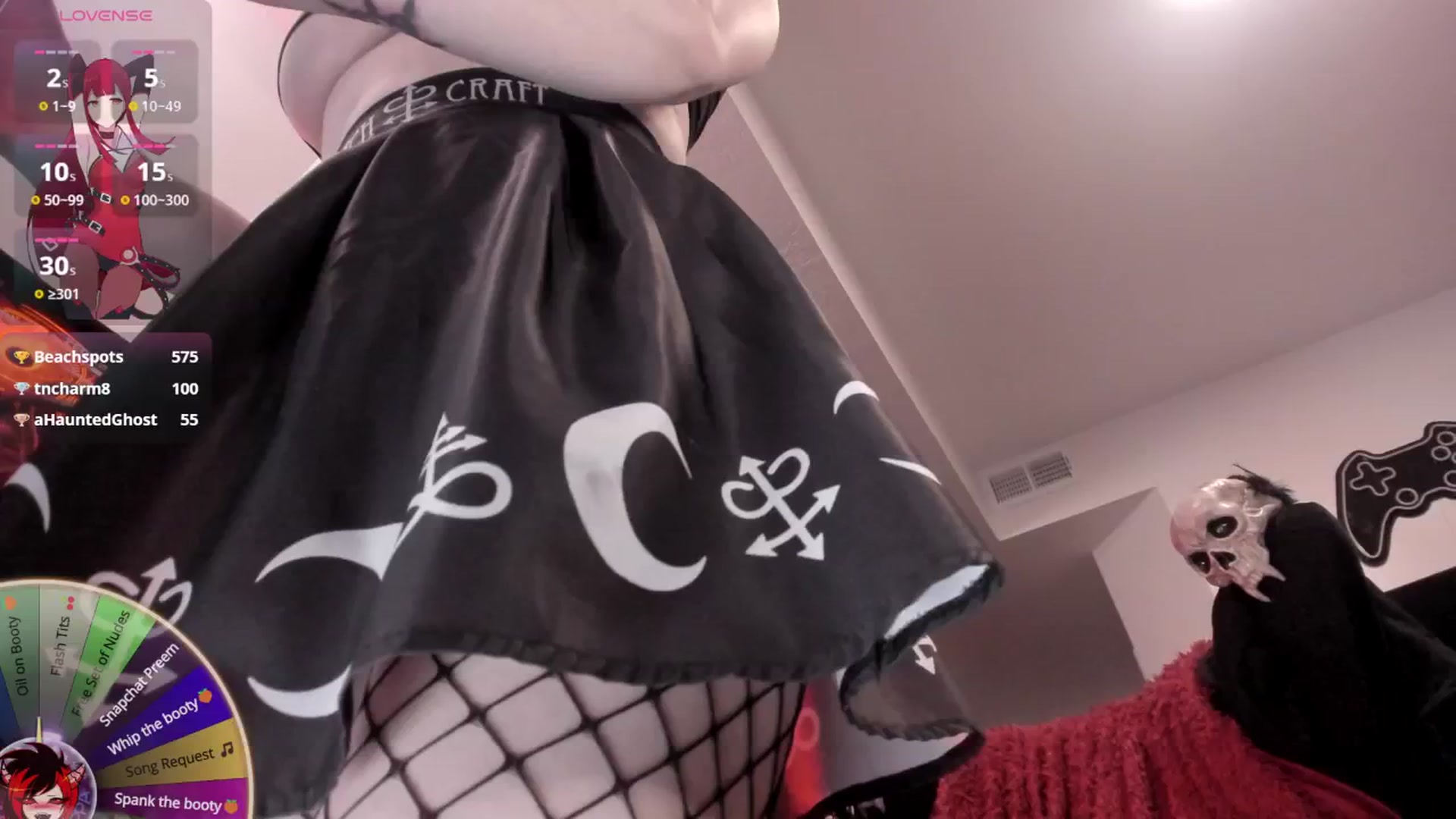 Gallery image thumbnail from Oneleeter's myfreecams stream on, 04/13/2026, 05:07 image 11 of 20