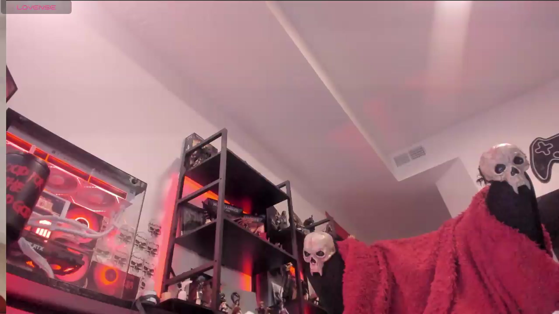 Gallery image thumbnail from Oneleeter's myfreecams stream on, 05/28/2026, 12:48 image 2 of 20
