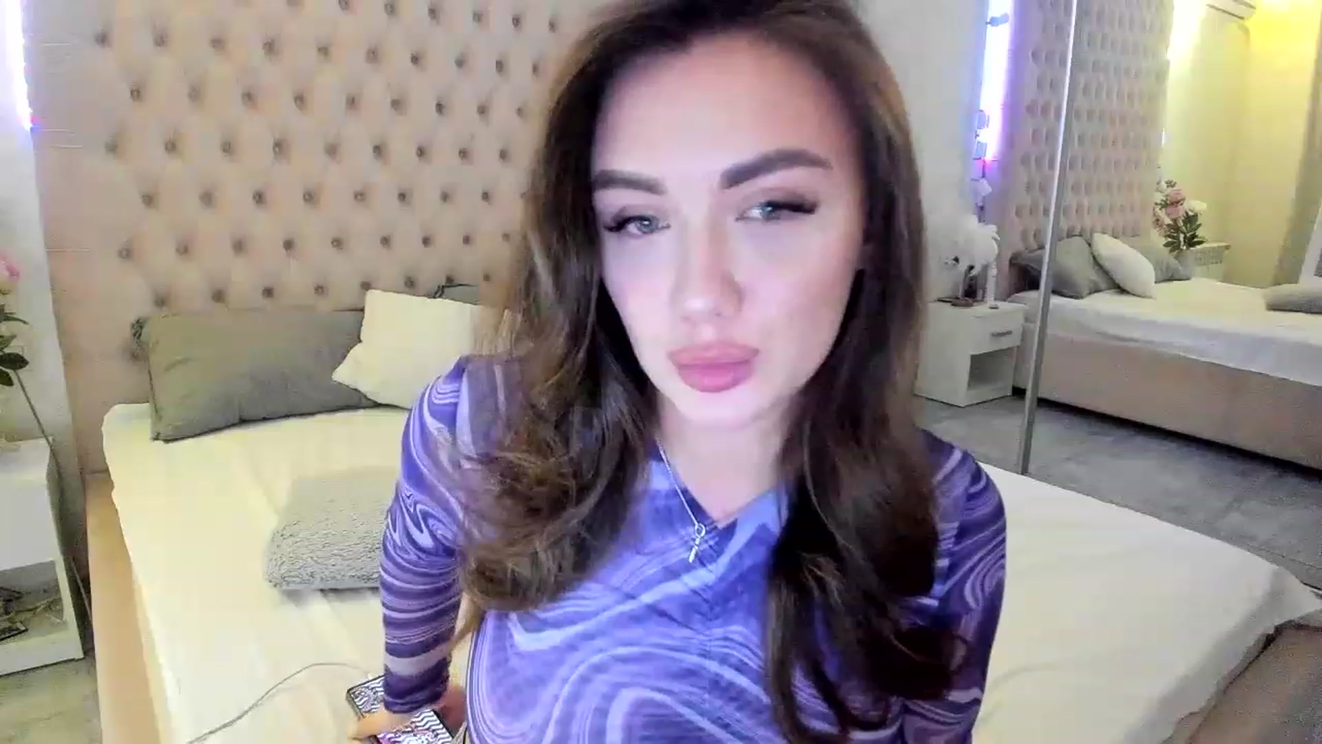 Gallery image thumbnail from Oneprettybae's myfreecams stream on, 02/20/2023, 20:31 image 12 of 20