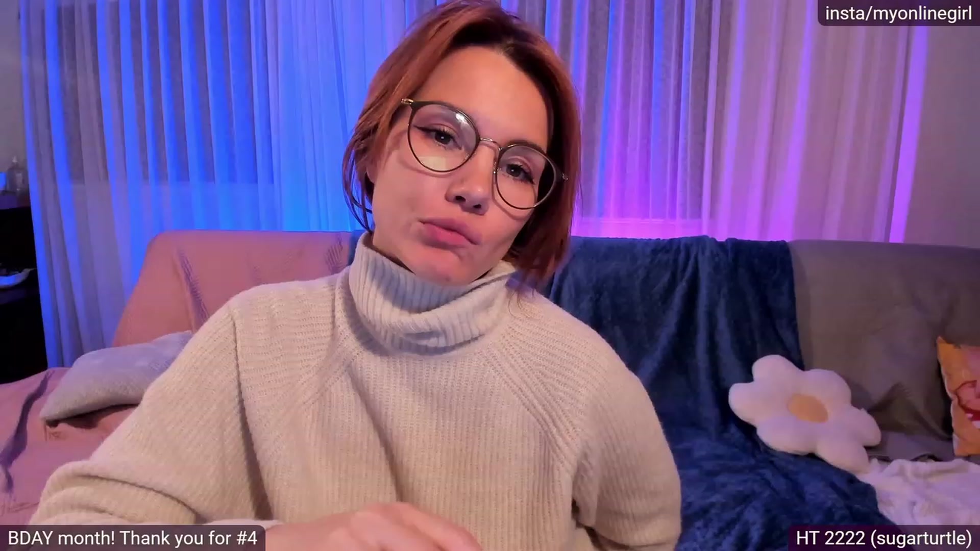Gallery image thumbnail from OnlineGirl_'s myfreecams stream on, 11/20/2022, 24:28 image 15 of 20