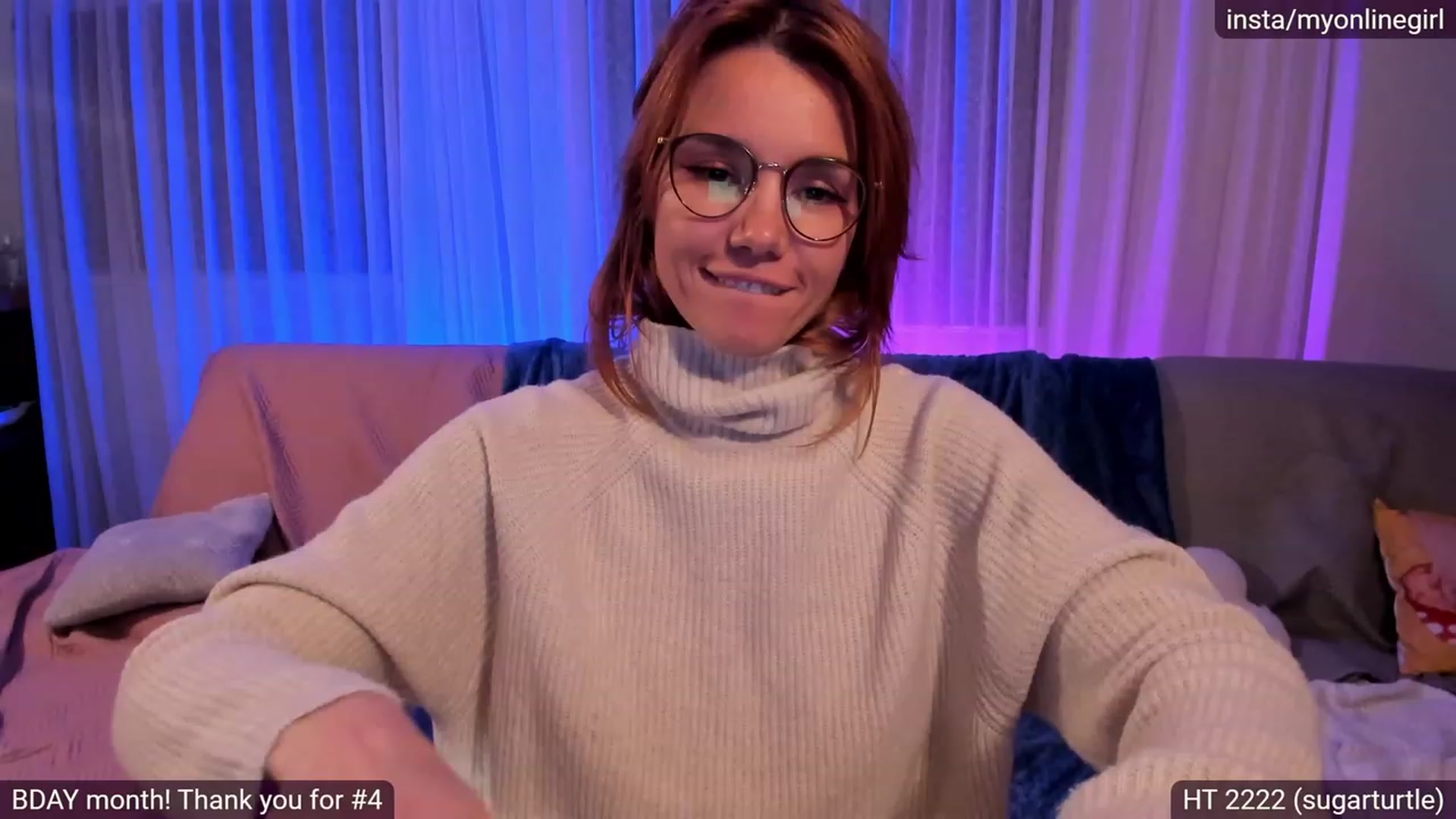 Gallery image thumbnail from OnlineGirl_'s myfreecams stream on, 11/20/2022, 24:28 image 5 of 20