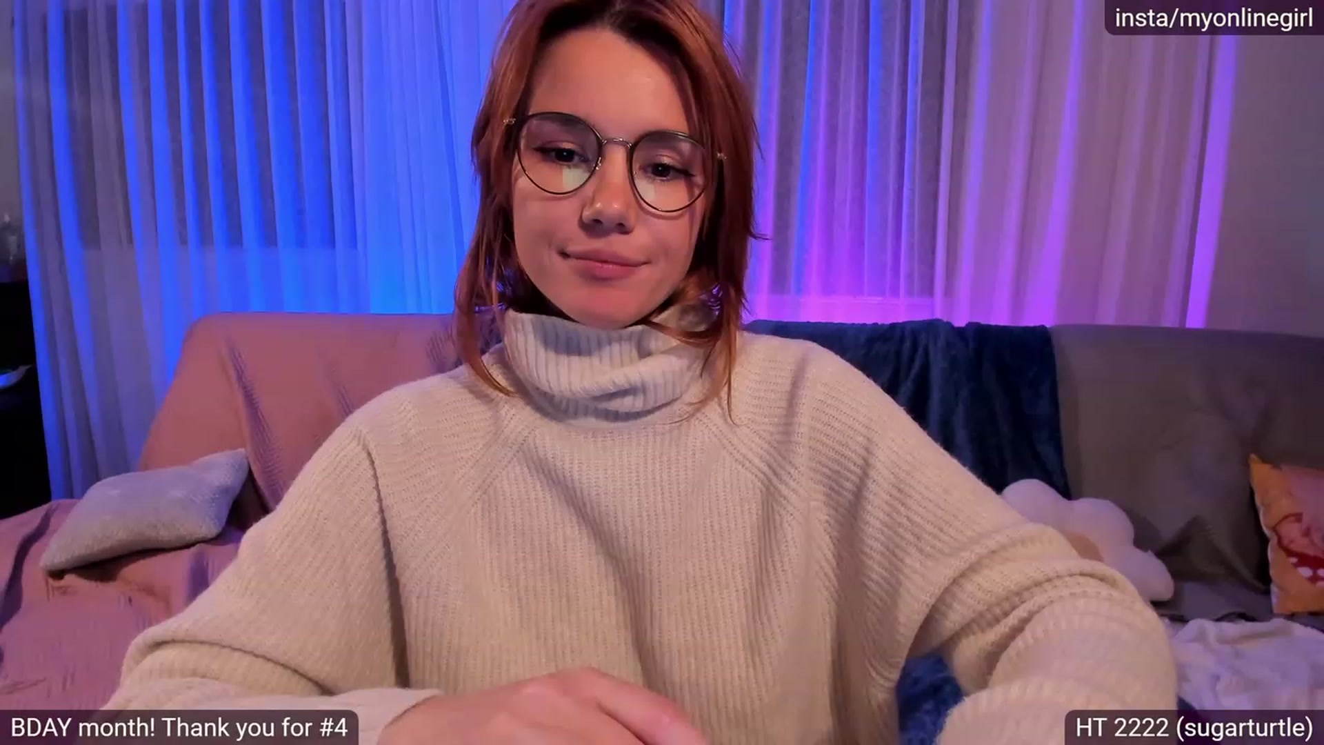 Gallery image thumbnail from OnlineGirl_'s myfreecams stream on, 11/20/2022, 24:28 image 6 of 20