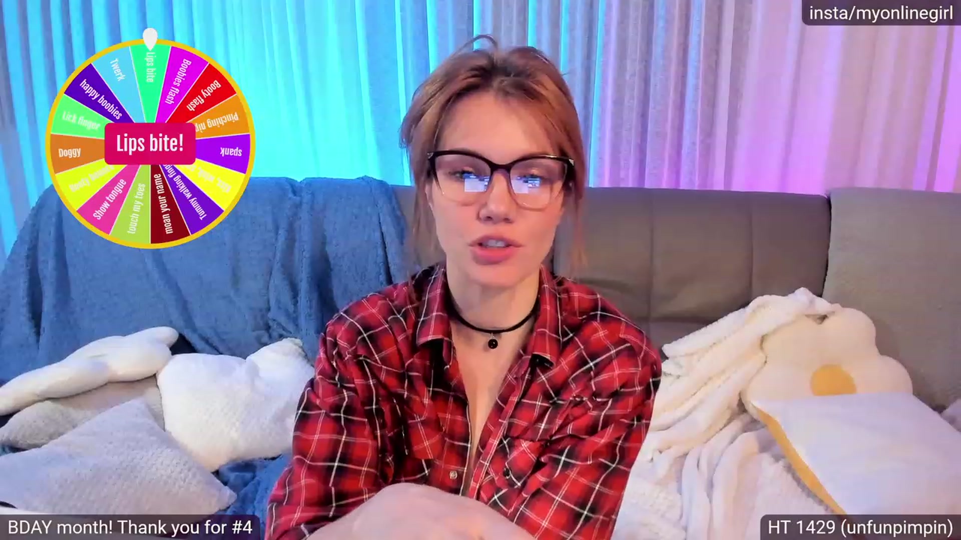 Gallery image thumbnail from OnlineGirl_'s myfreecams stream on, 11/21/2022, 22:10 image 16 of 20