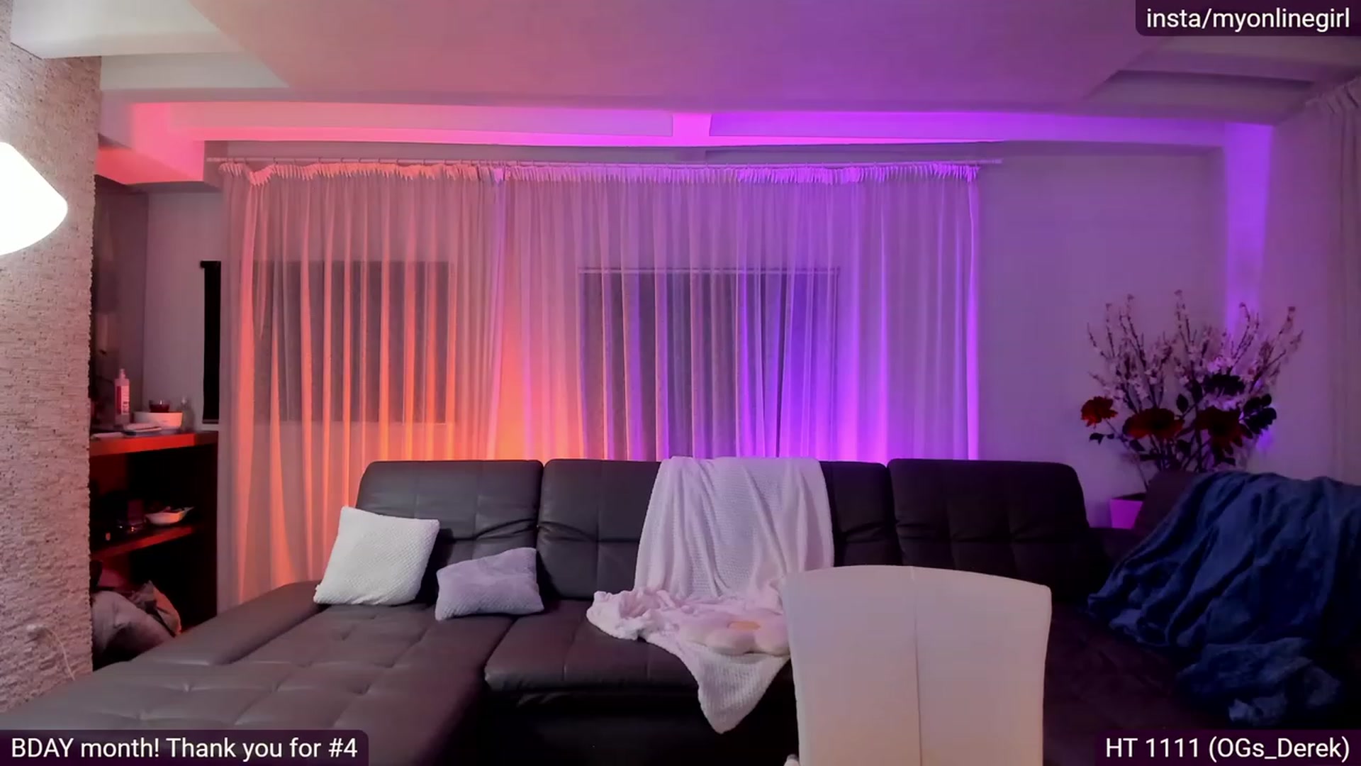 Gallery image thumbnail from OnlineGirl_'s myfreecams stream on, 11/24/2022, 24:44 image 14 of 20