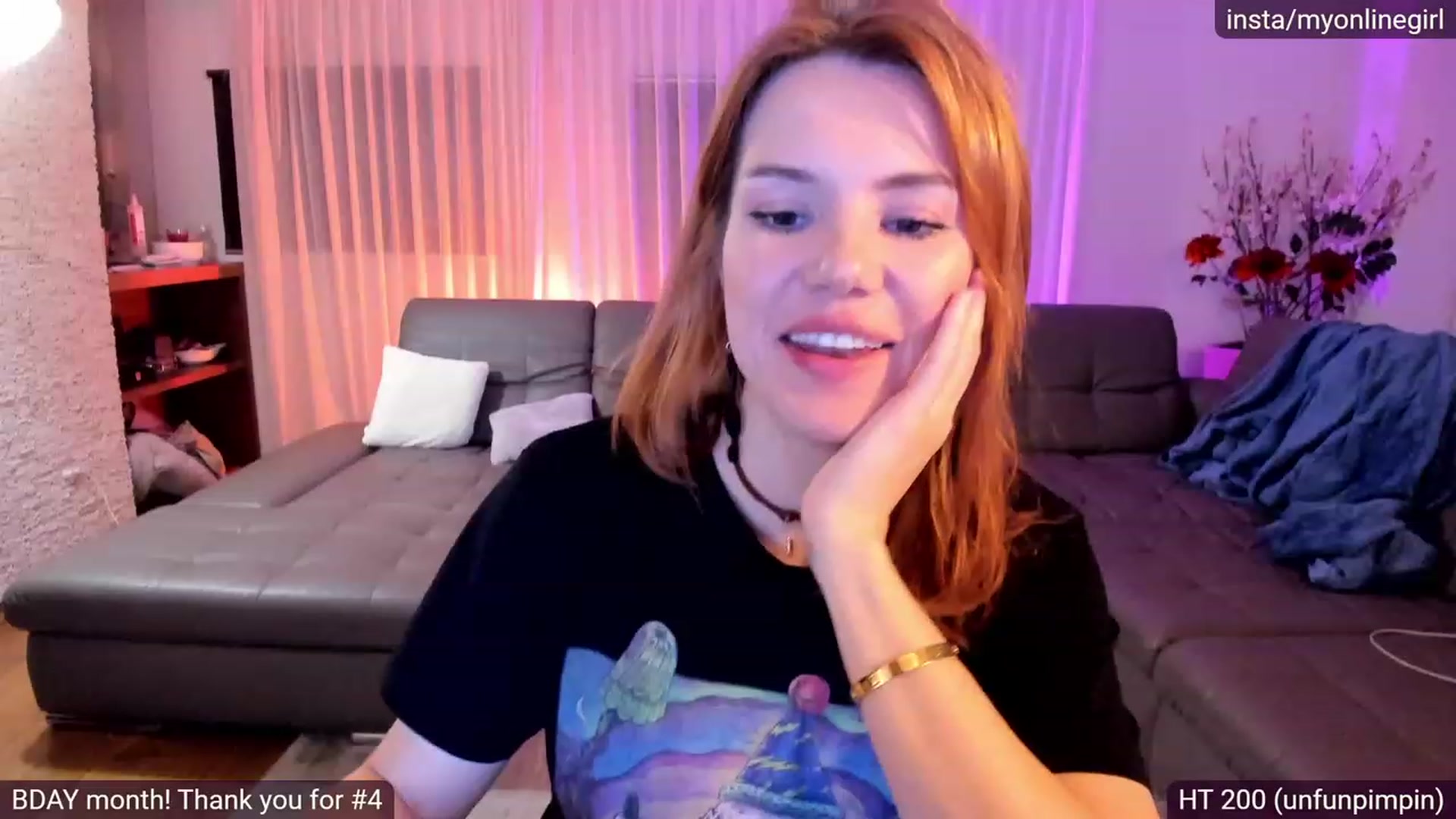 Gallery image thumbnail from OnlineGirl_'s myfreecams stream on, 11/24/2022, 24:44 image 7 of 20