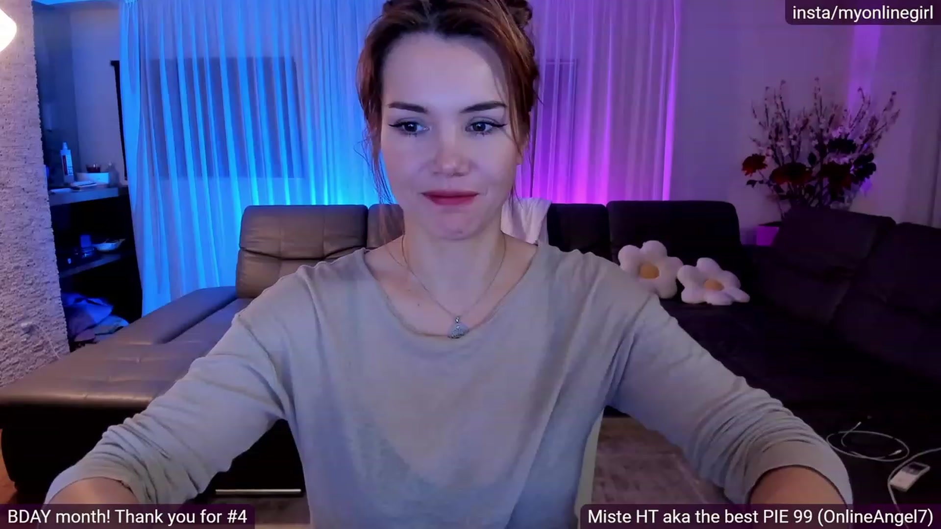 Gallery image thumbnail from OnlineGirl_'s myfreecams stream on, 11/24/2022, 23:18 image 2 of 20