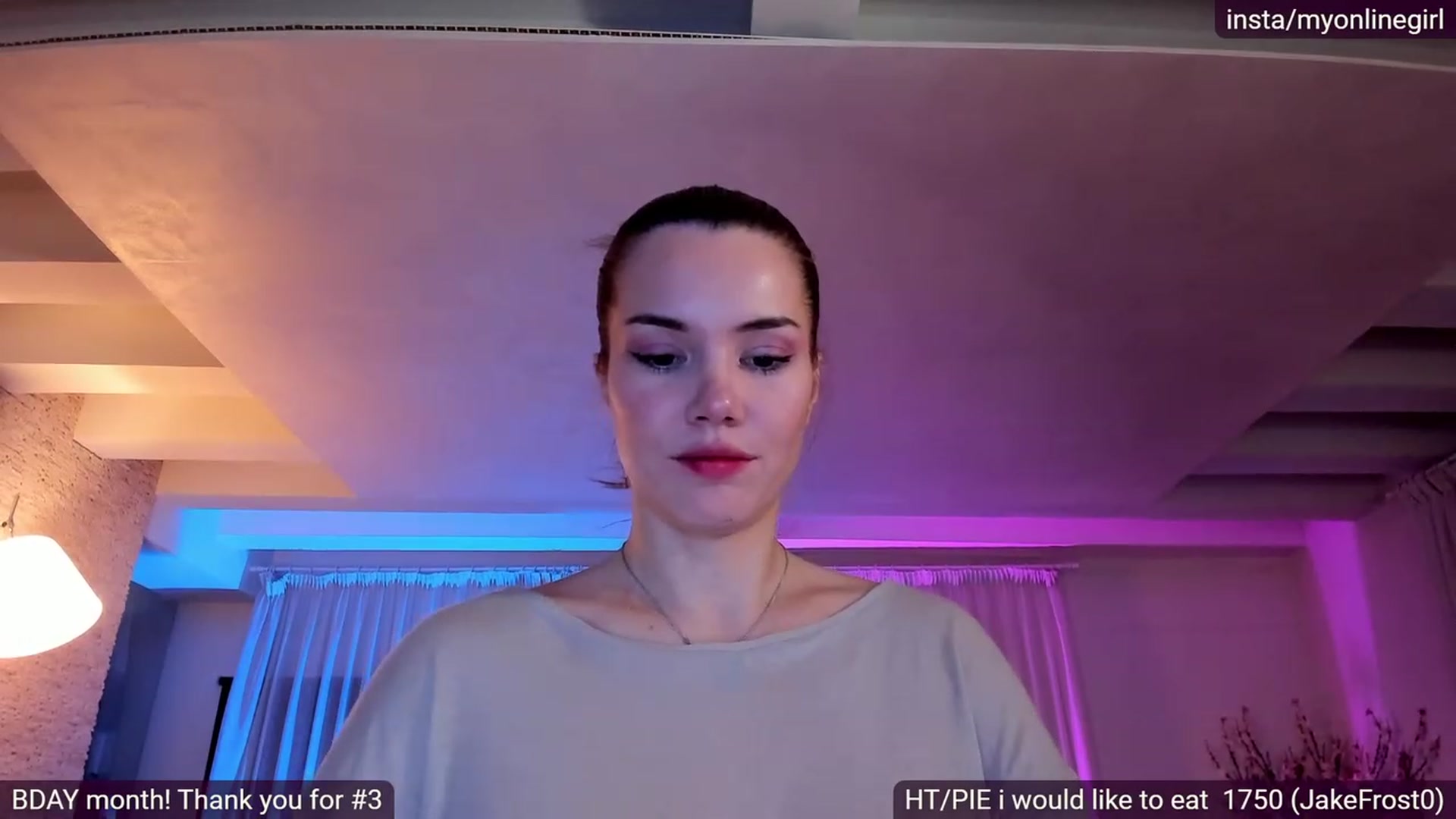 Gallery image thumbnail from OnlineGirl_'s myfreecams stream on, 11/24/2022, 23:18 image 13 of 20