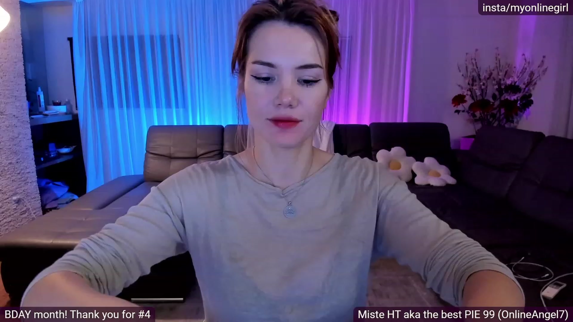 Gallery image thumbnail from OnlineGirl_'s myfreecams stream on, 11/24/2022, 23:18 image 1 of 20