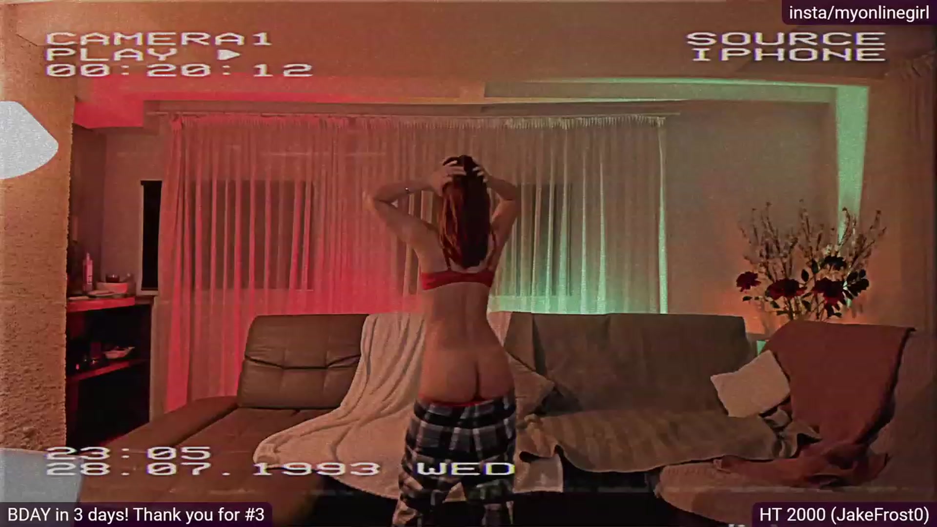 Gallery image thumbnail from OnlineGirl_'s myfreecams stream on, 11/26/2022, 24:48 image 10 of 20