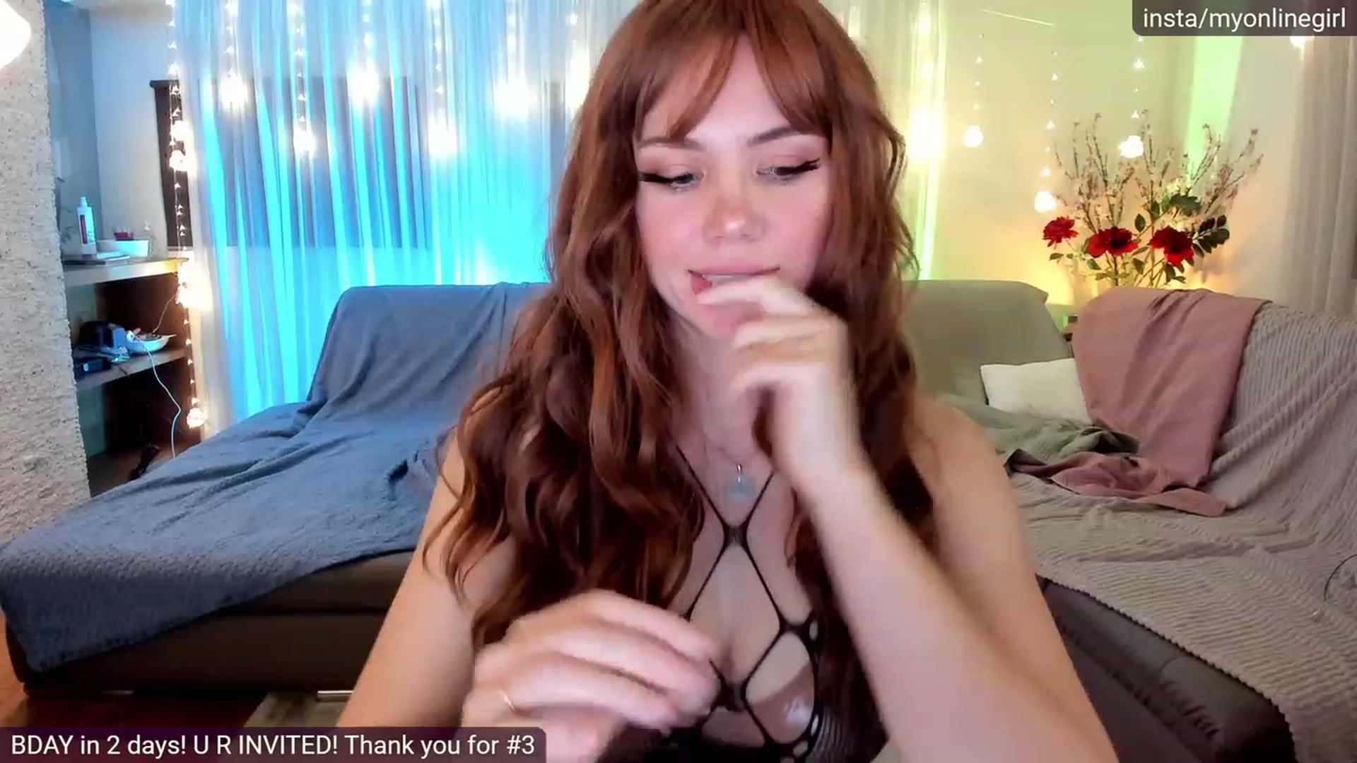 Gallery image thumbnail from OnlineGirl_'s myfreecams stream on, 11/26/2022, 21:35 image 10 of 20