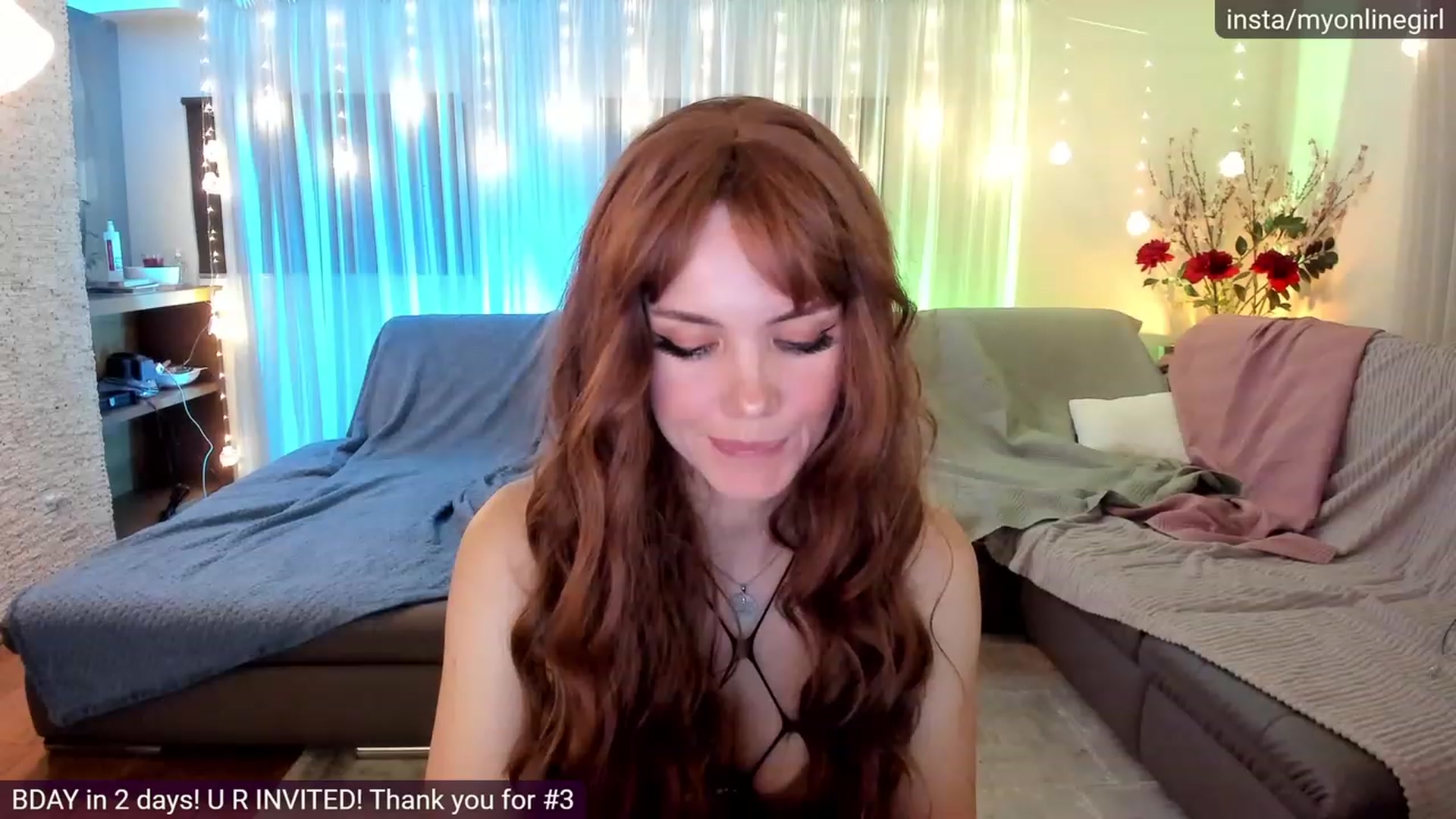 Gallery image thumbnail from OnlineGirl_'s myfreecams stream on, 11/26/2022, 21:35 image 12 of 20