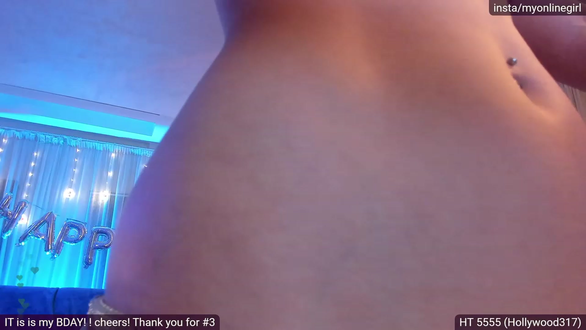 Gallery image thumbnail from OnlineGirl_'s myfreecams stream on, 11/29/2022, 01:27 image 9 of 20