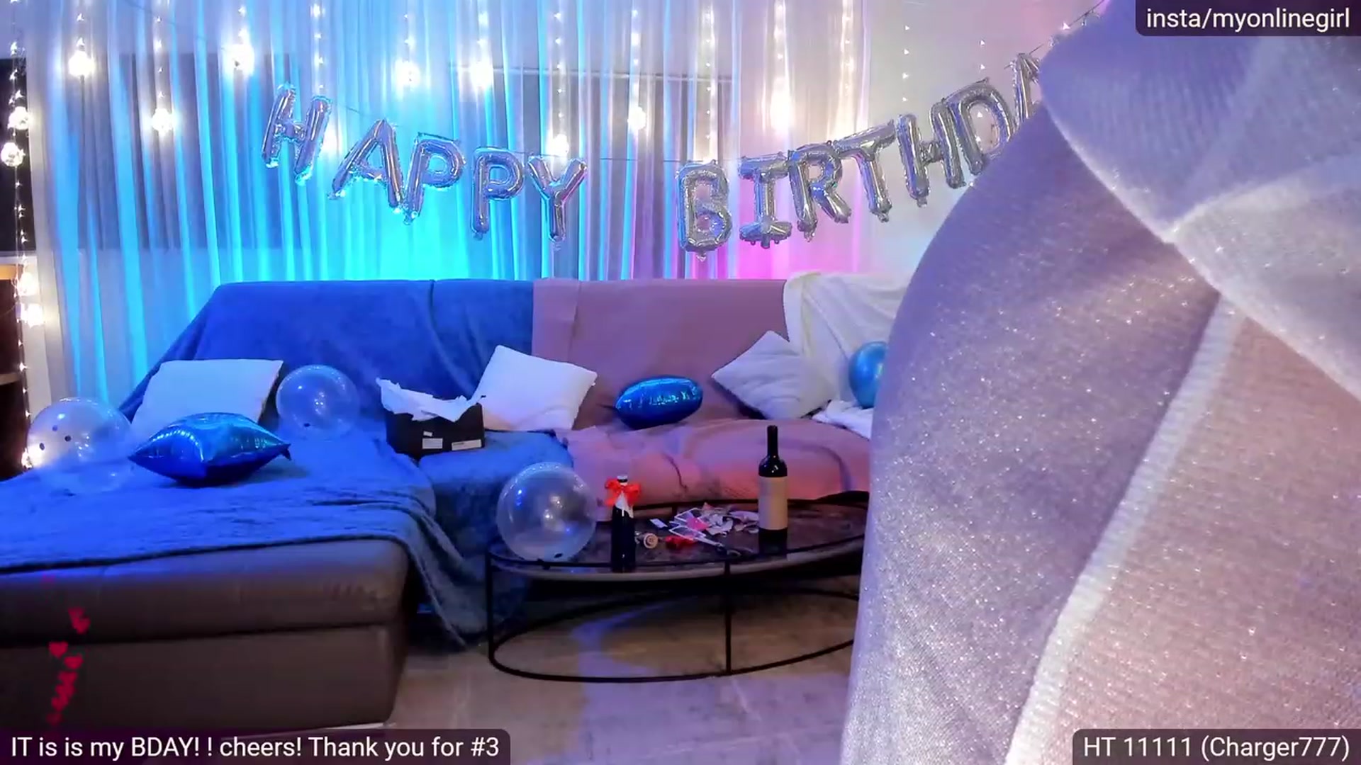 Gallery image thumbnail from OnlineGirl_'s myfreecams stream on, 11/29/2022, 02:54 image 10 of 20