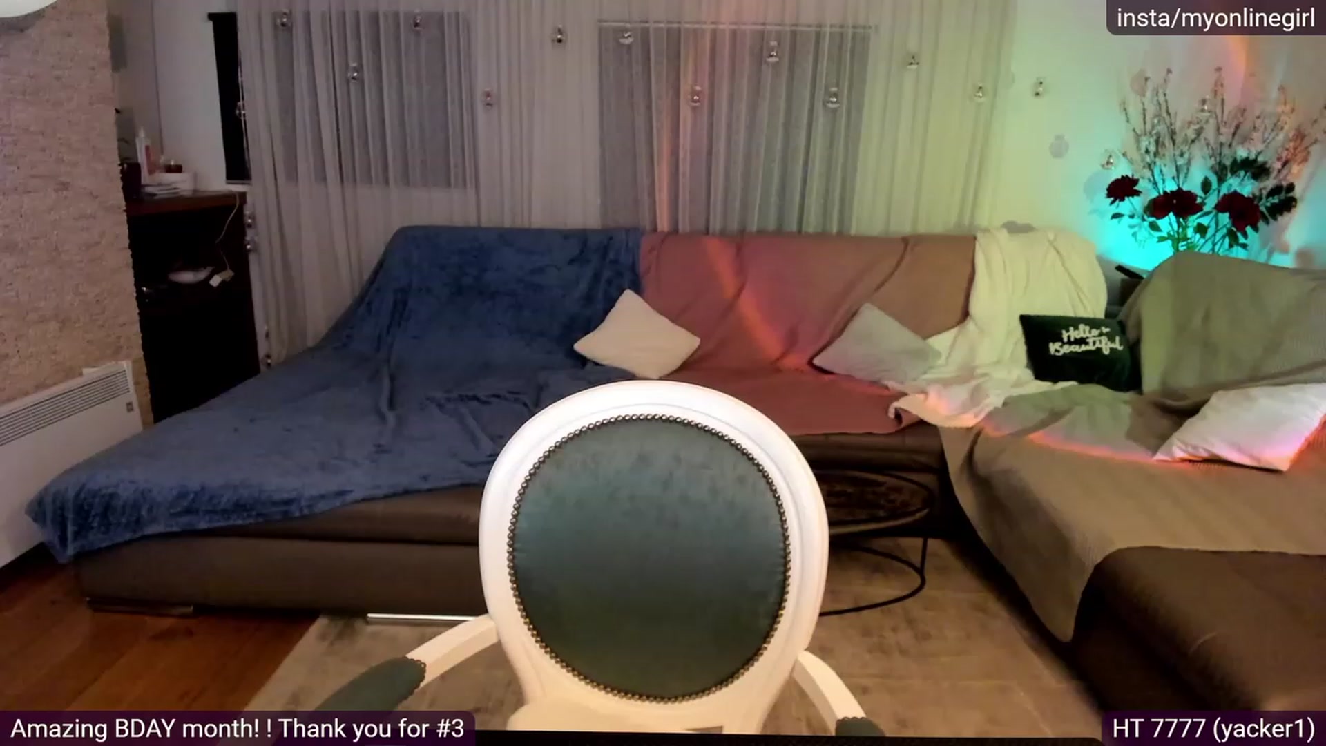 Gallery image thumbnail from OnlineGirl_'s myfreecams stream on, 12/01/2022, 01:00 image 12 of 20