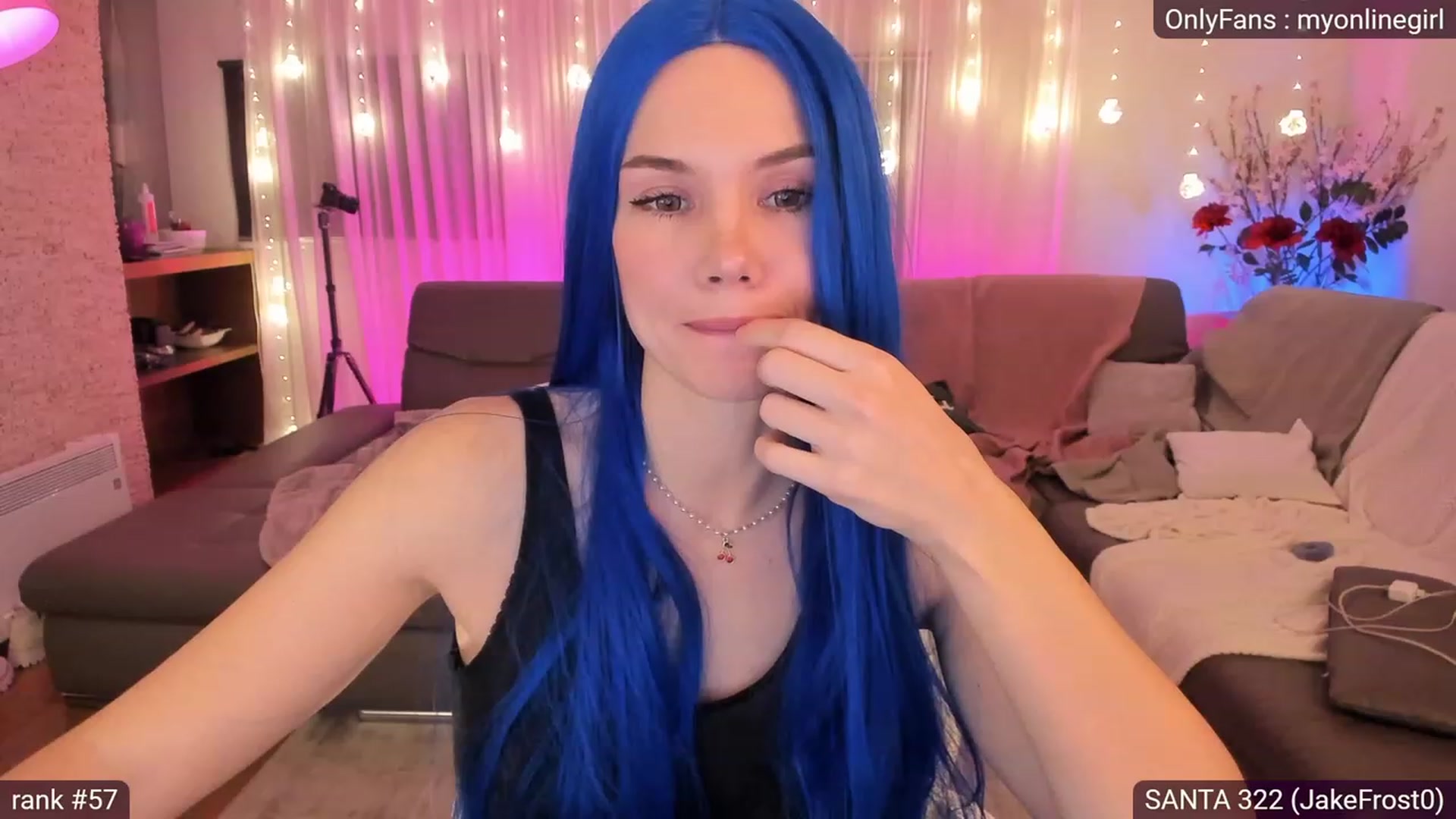 Gallery image thumbnail from OnlineGirl_'s myfreecams stream on, 12/03/2022, 21:42 image 4 of 20