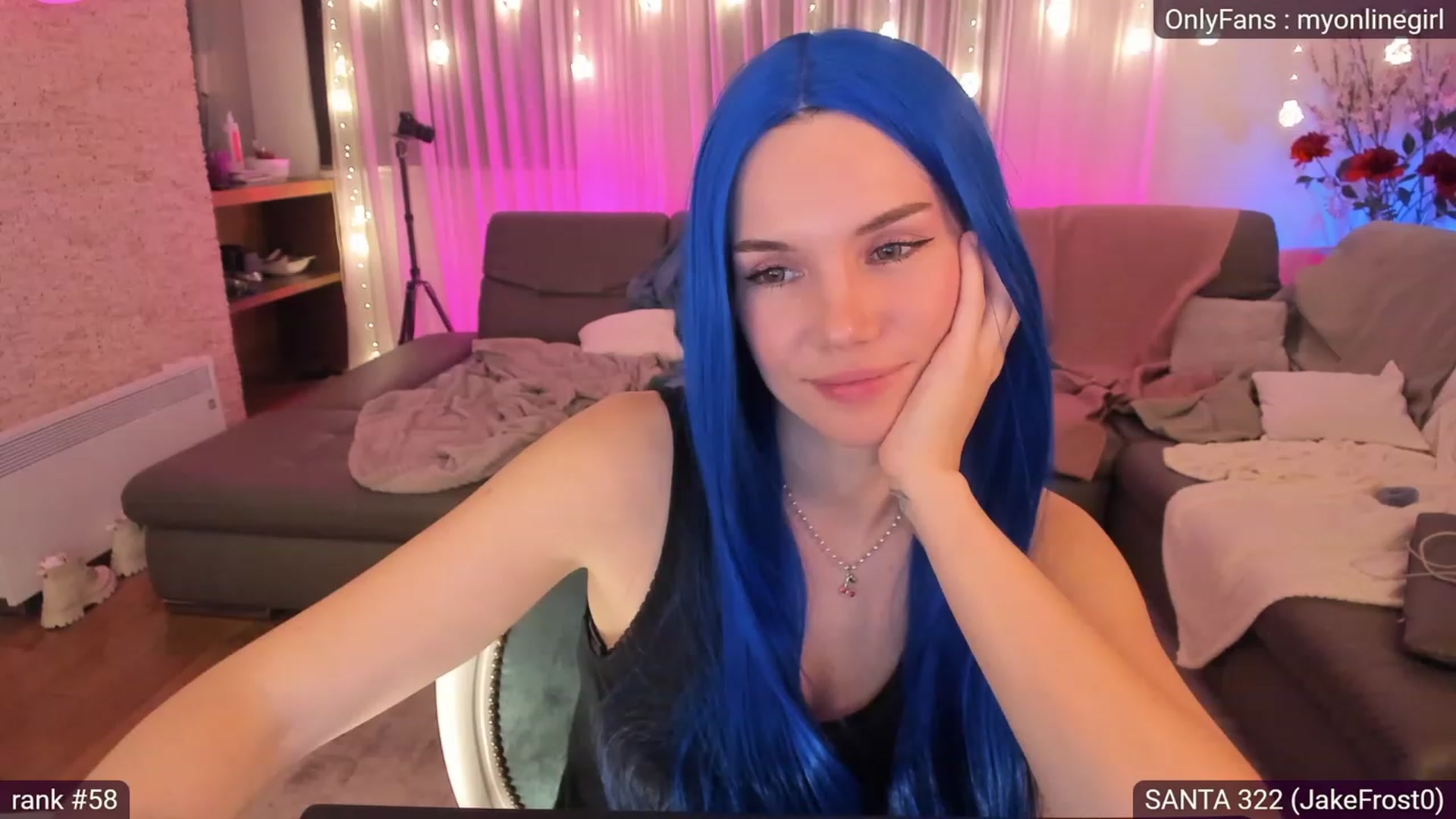Gallery image thumbnail from OnlineGirl_'s myfreecams stream on, 12/03/2022, 21:42 image 13 of 20