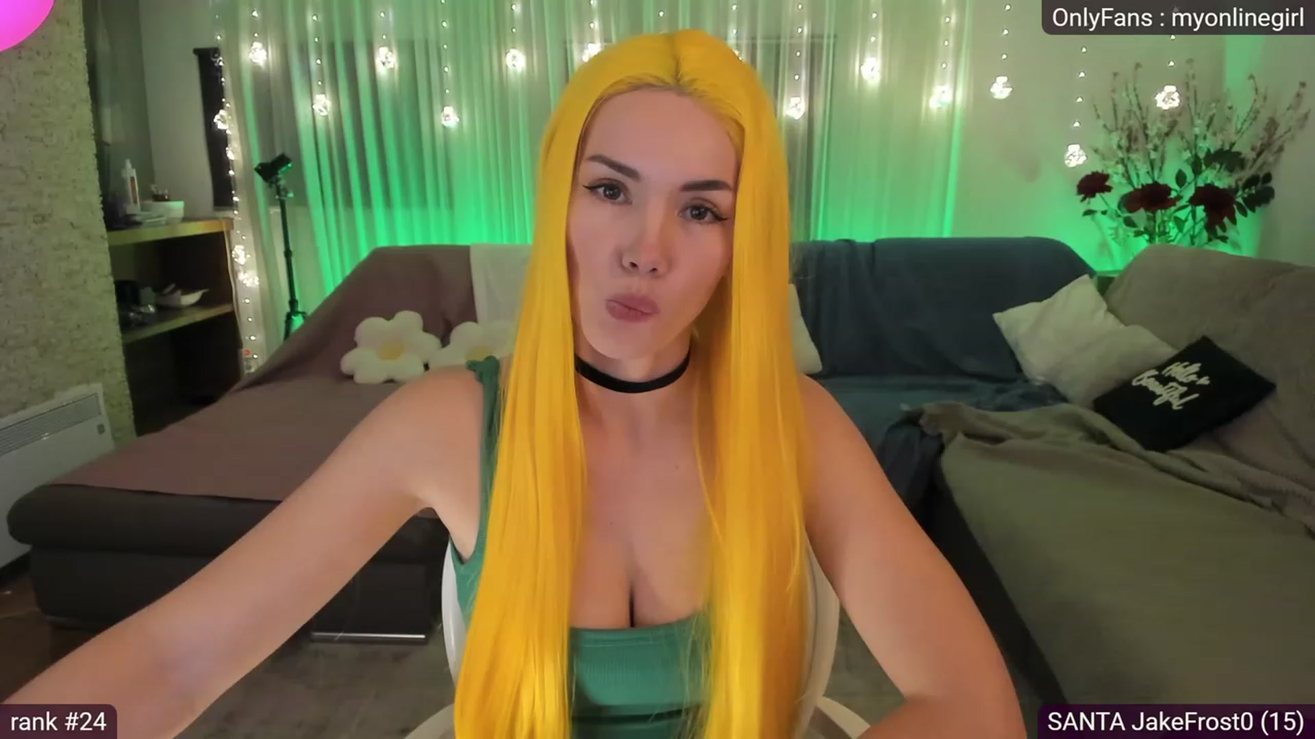 Gallery image thumbnail from OnlineGirl_'s myfreecams stream on, 12/04/2022, 19:30 image 6 of 20