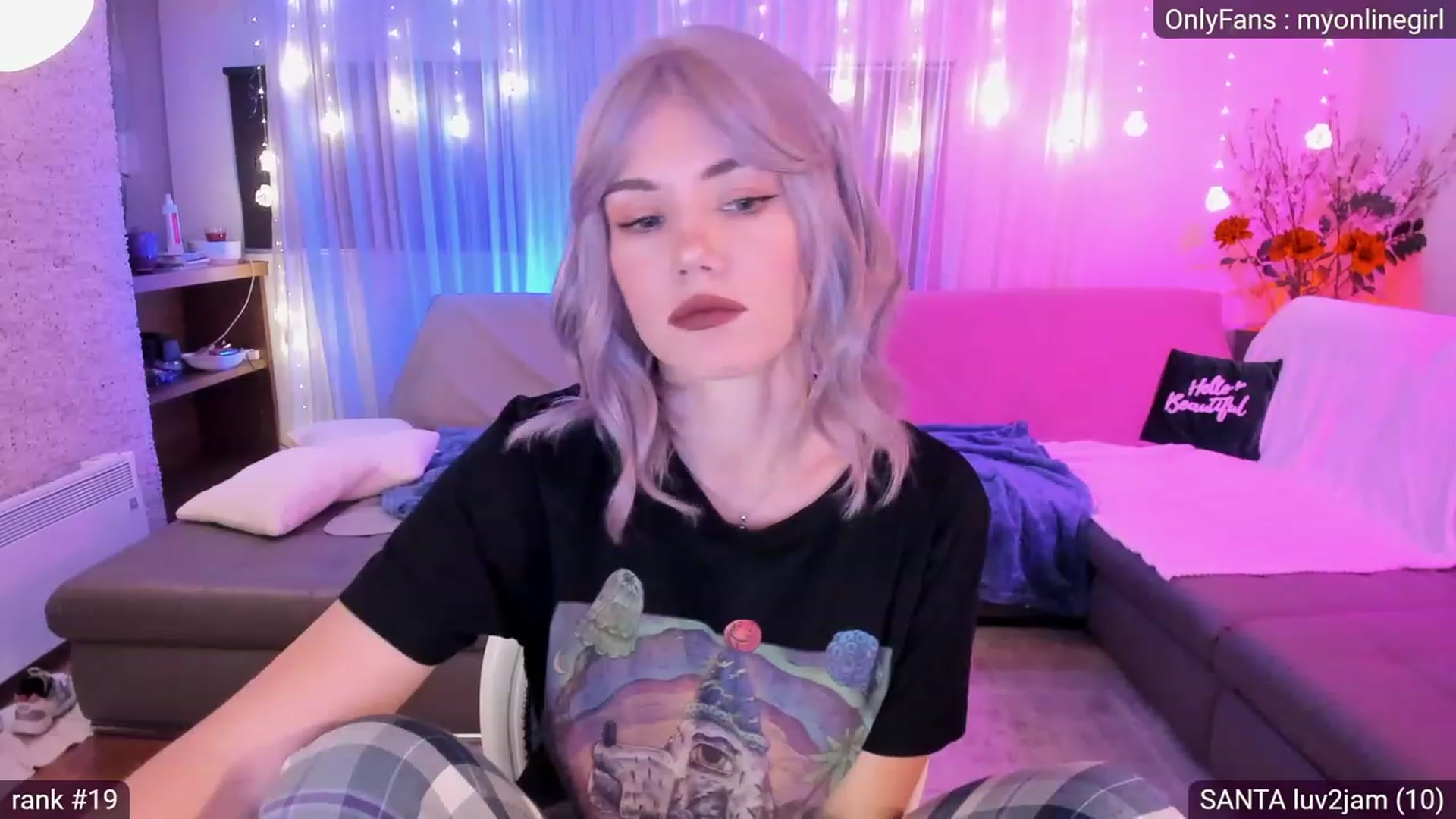 Gallery image thumbnail from OnlineGirl_'s myfreecams stream on, 12/06/2022, 21:25 image 4 of 20