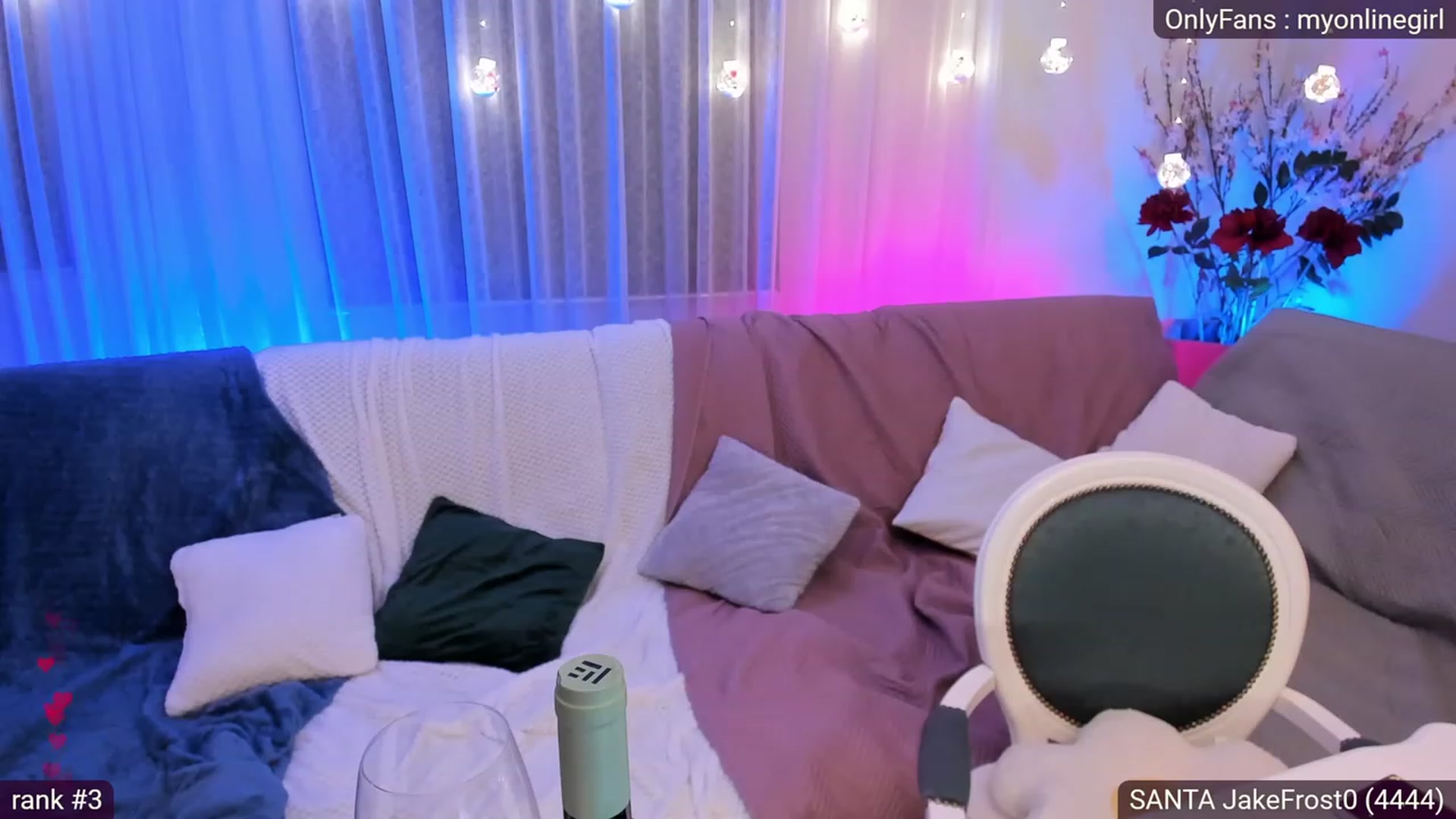 Gallery image thumbnail from OnlineGirl_'s myfreecams stream on, 12/11/2022, 20:06 image 13 of 20