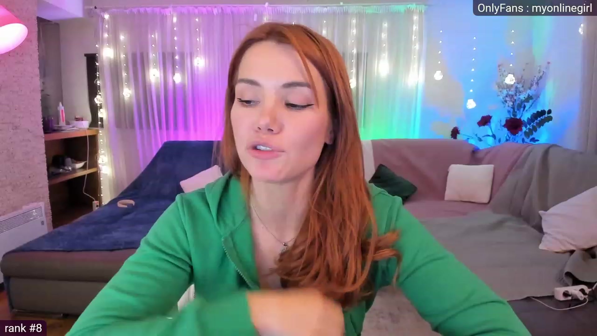 Gallery image thumbnail from OnlineGirl_'s myfreecams stream on, 12/21/2022, 22:30 image 4 of 20