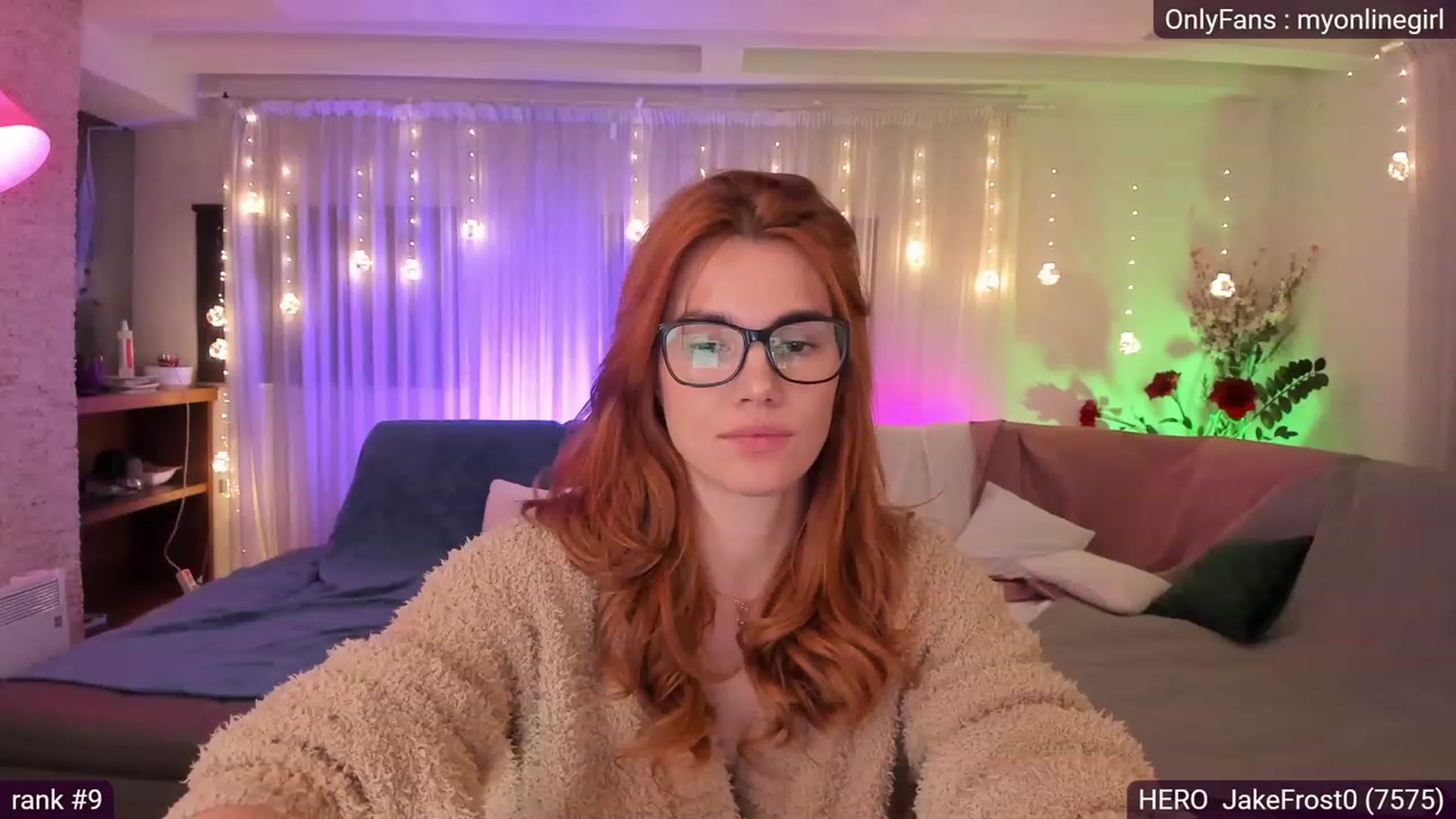 Gallery image thumbnail from OnlineGirl_'s myfreecams stream on, 12/27/2022, 22:05 image 20 of 20
