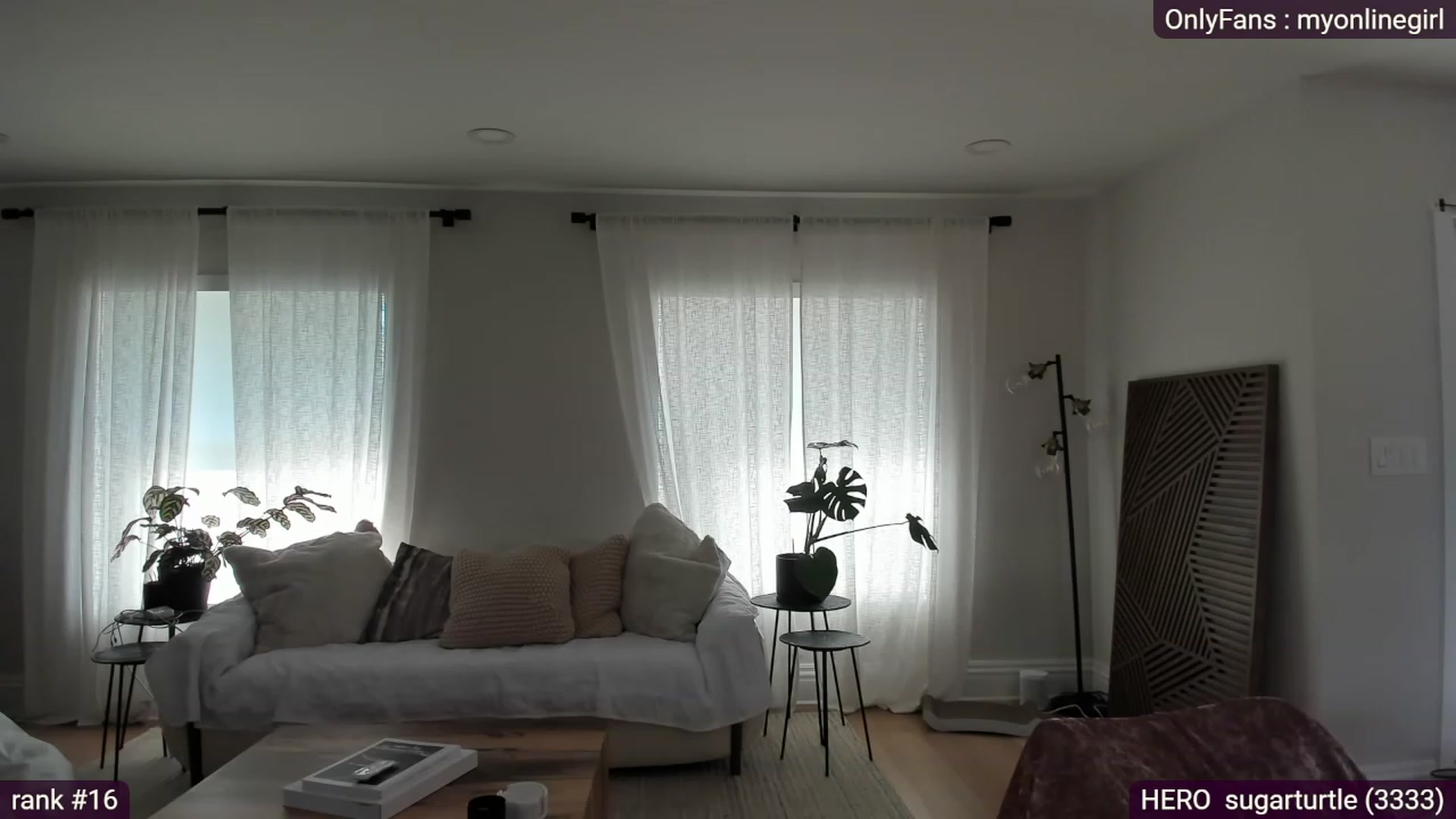 Gallery image thumbnail from OnlineGirl_'s myfreecams stream on, 01/15/2023, 20:46 image 18 of 20
