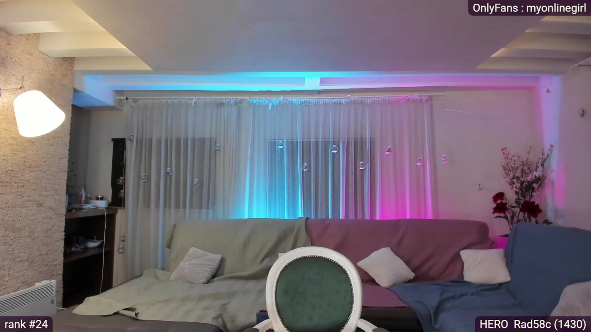 Gallery image thumbnail from OnlineGirl_'s myfreecams stream on, 01/30/2023, 22:12 image 7 of 20