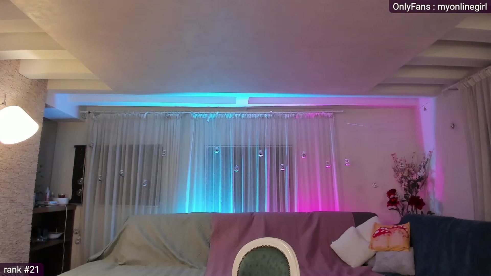 Gallery image thumbnail from OnlineGirl_'s myfreecams stream on, 02/01/2023, 24:38 image 14 of 20