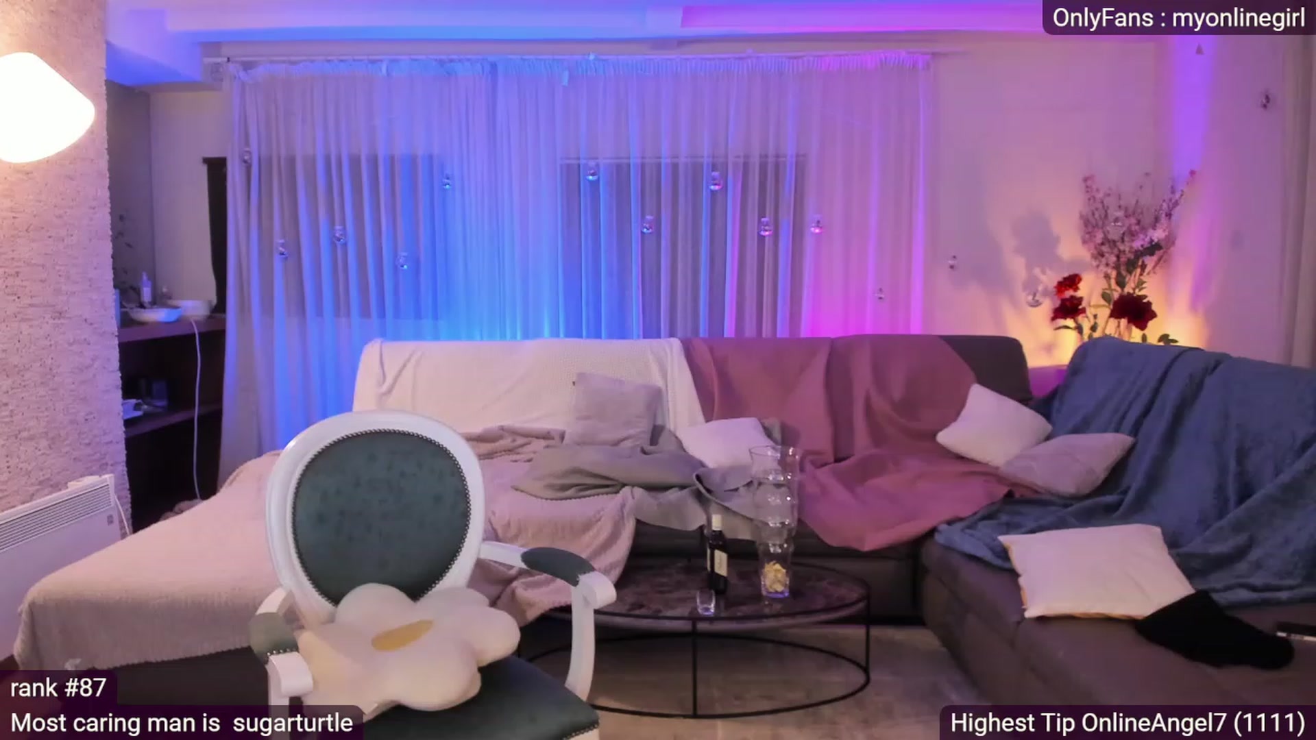 Gallery image thumbnail from OnlineGirl_'s myfreecams stream on, 02/04/2023, 21:21 image 10 of 20