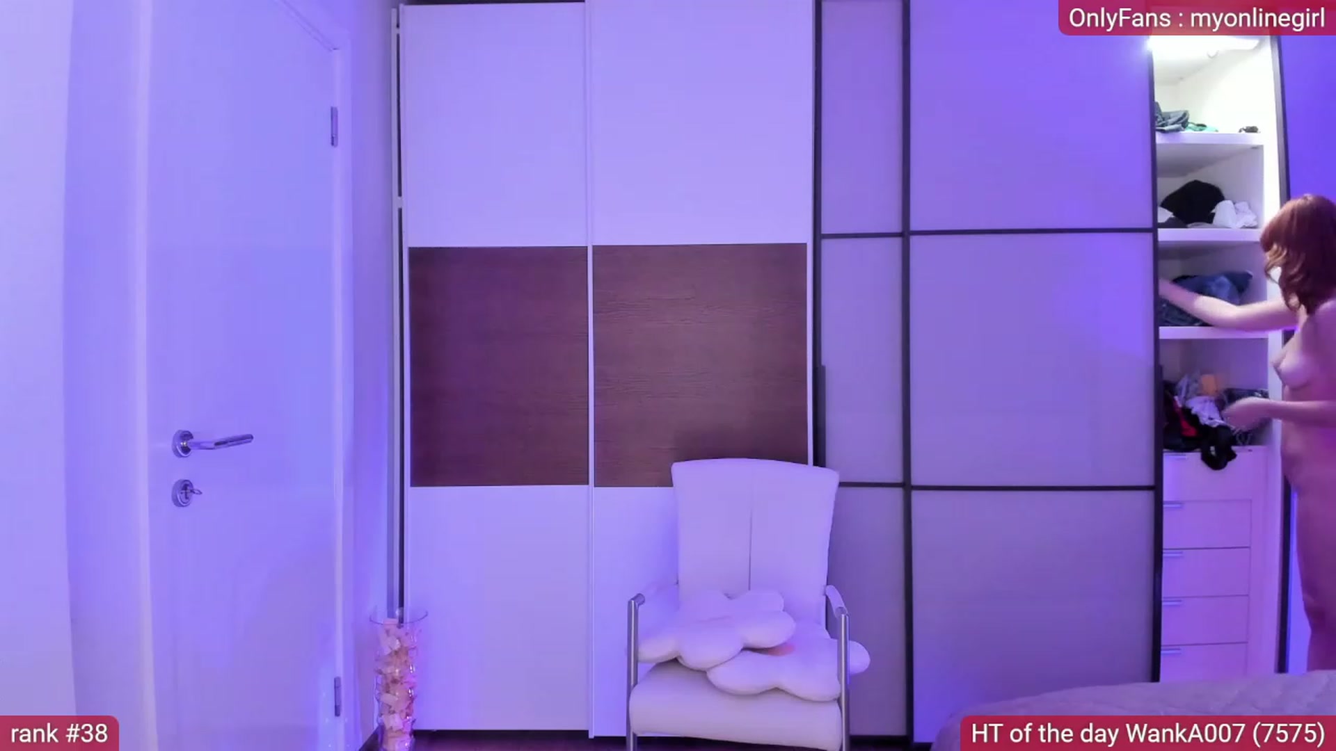 Gallery image thumbnail from OnlineGirl_'s myfreecams stream on, 02/11/2023, 21:00 image 15 of 20