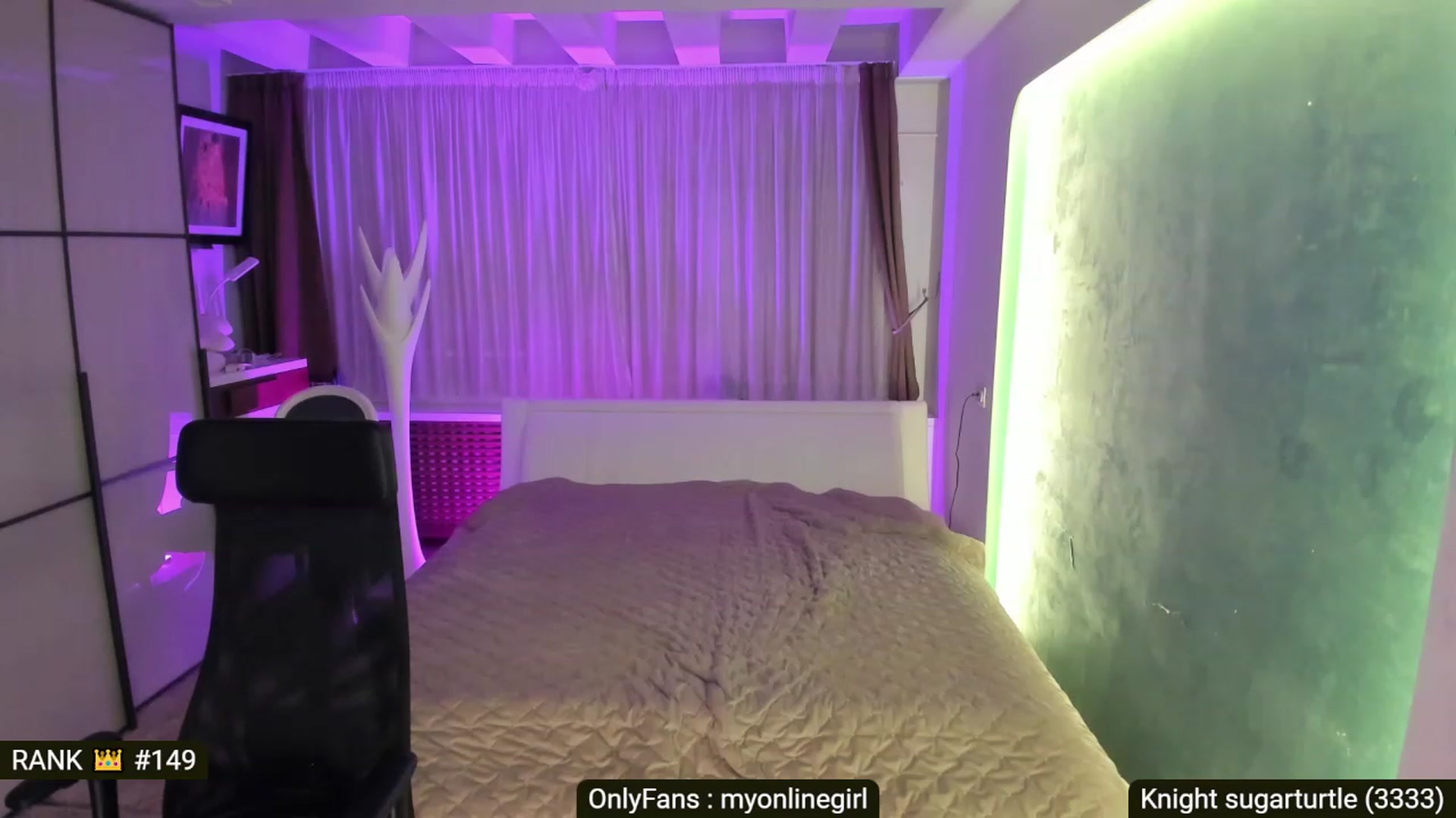 Gallery image thumbnail from OnlineGirl_'s myfreecams stream on, 04/29/2023, 21:42 image 7 of 20