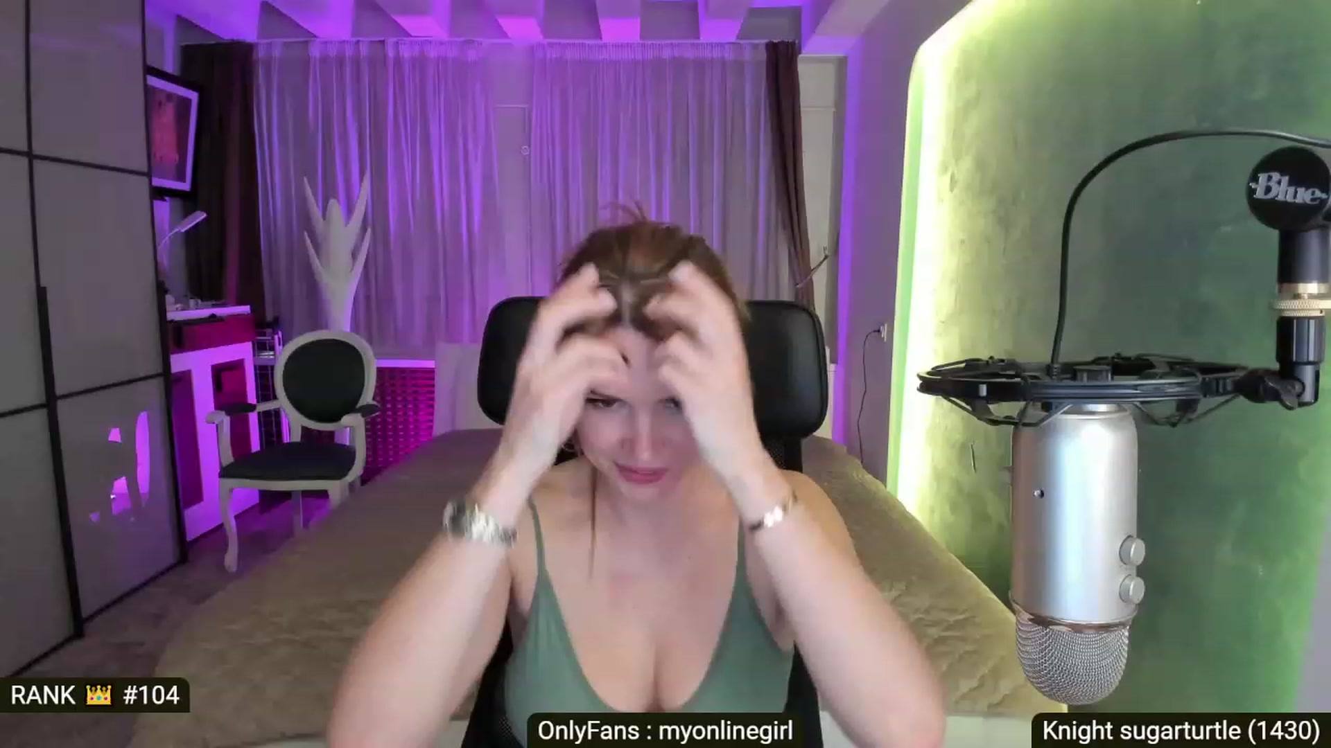 Gallery image thumbnail from OnlineGirl_'s myfreecams stream on, 04/30/2023, 20:53 image 15 of 20