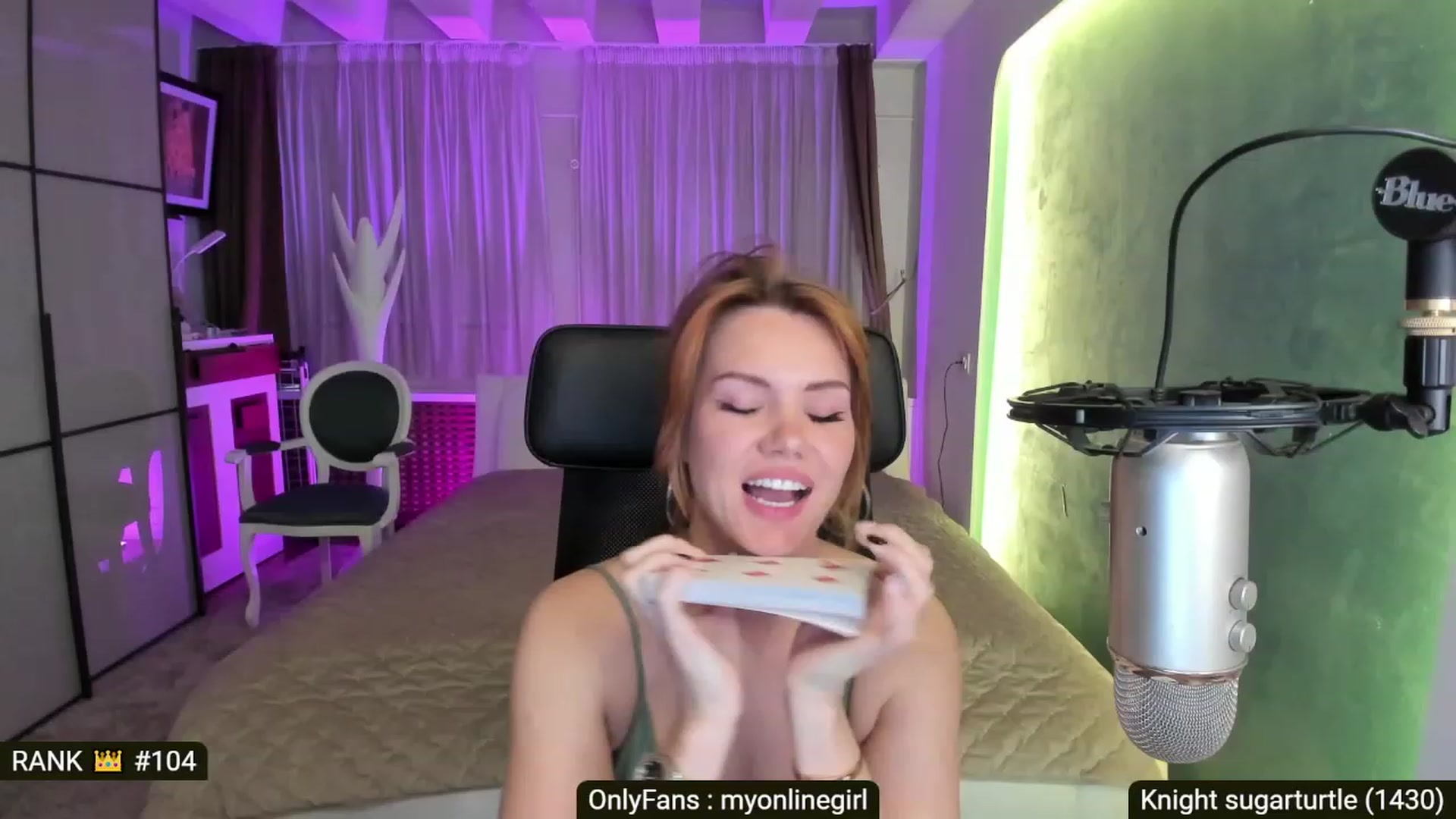 Gallery image thumbnail from OnlineGirl_'s myfreecams stream on, 04/30/2023, 20:53 image 12 of 20