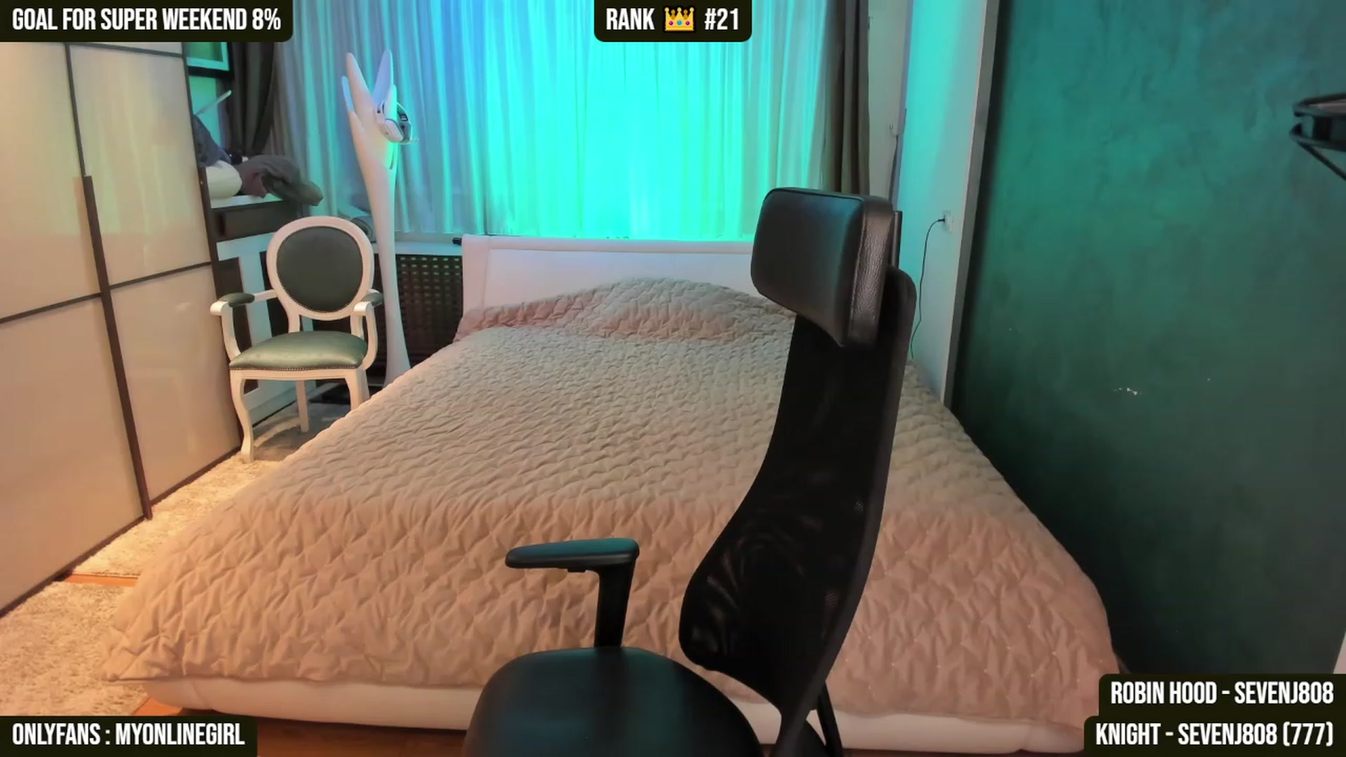 Gallery image thumbnail from OnlineGirl_'s myfreecams stream on, 05/28/2023, 20:32 image 9 of 20