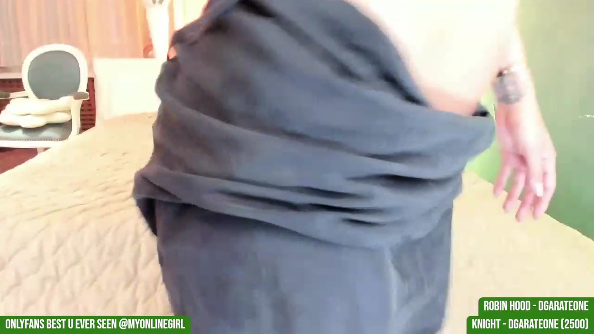 Gallery image thumbnail from OnlineGirl_'s myfreecams stream on, 07/07/2023, 22:05 image 14 of 20
