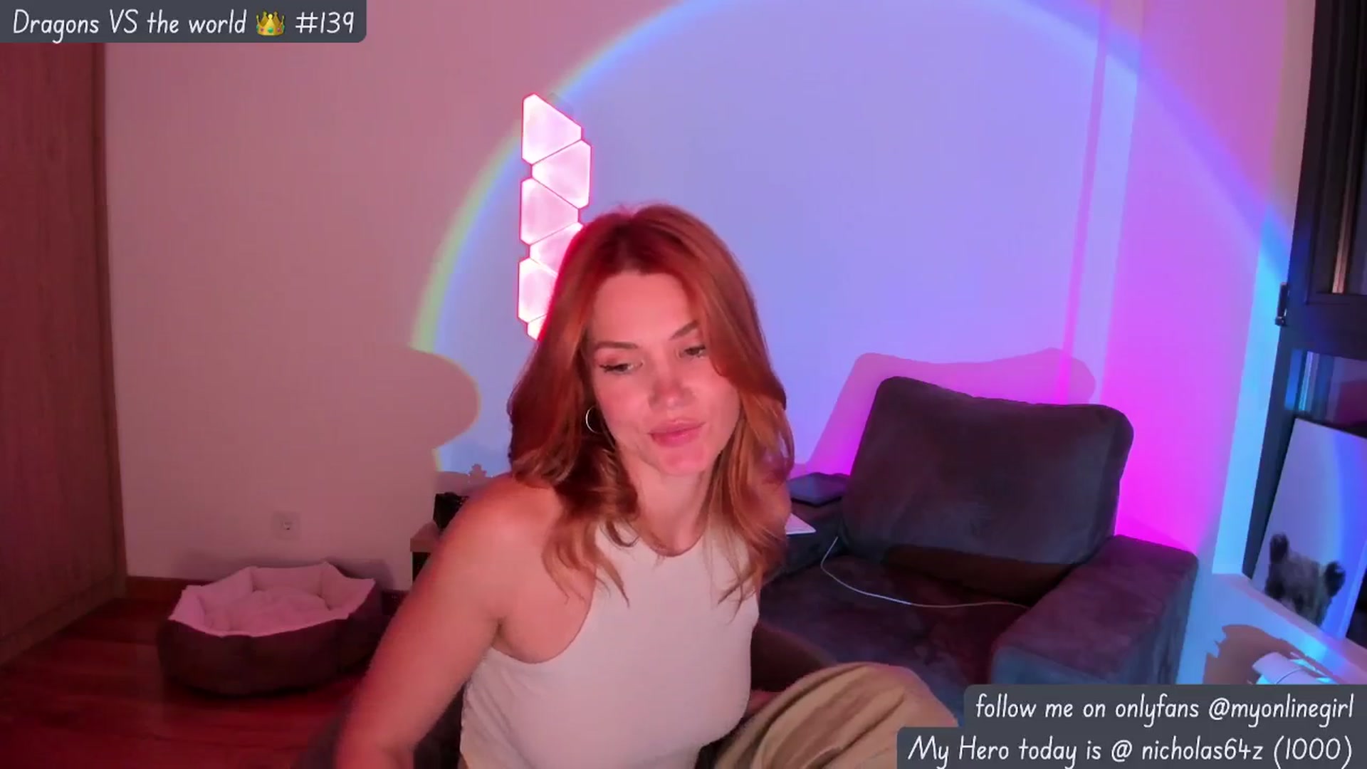 Gallery image thumbnail from OnlineGirl_'s myfreecams stream on, 05/31/2024, 19:39 image 7 of 20