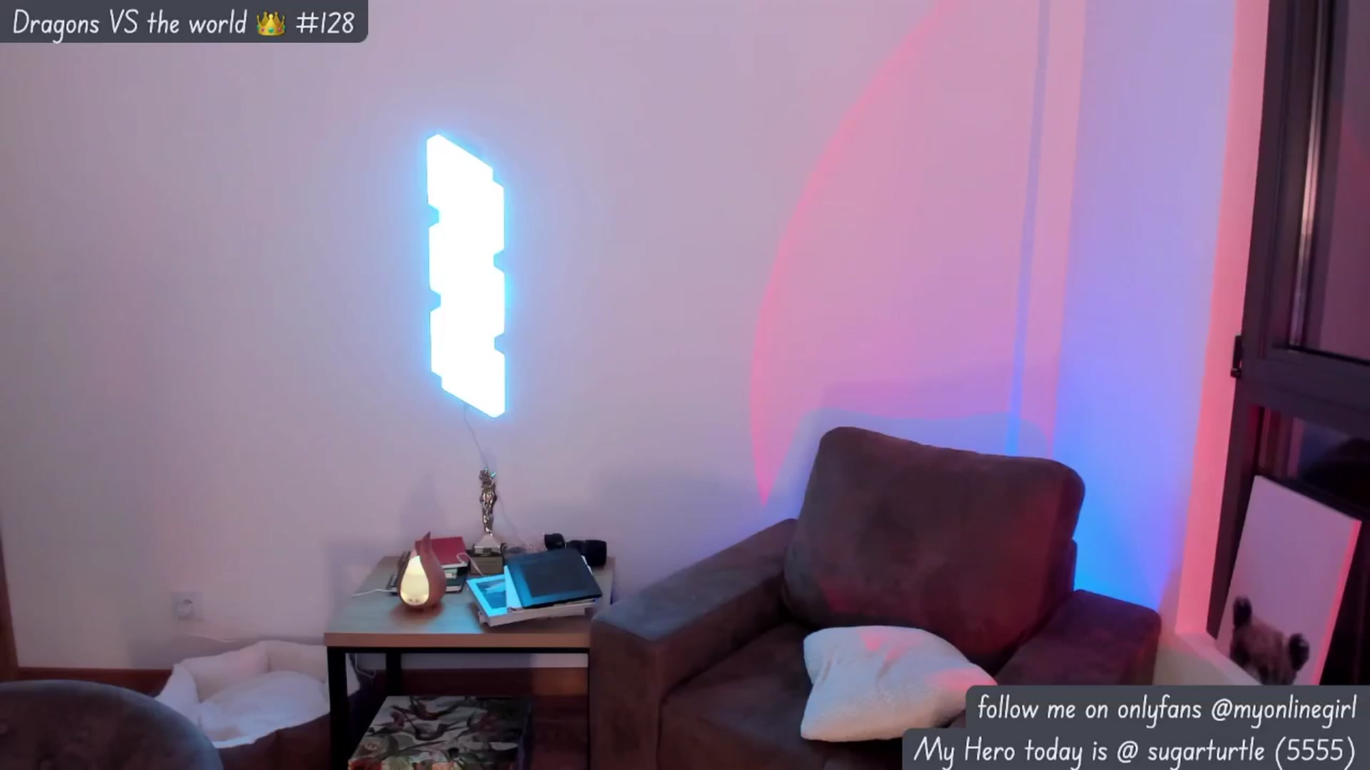 Gallery image thumbnail from OnlineGirl_'s myfreecams stream on, 06/01/2024, 21:21 image 4 of 20